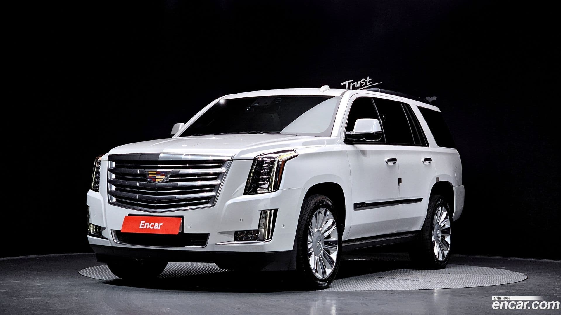 Main__Slider__Photo:Escalade Cadillac 2020.11-0