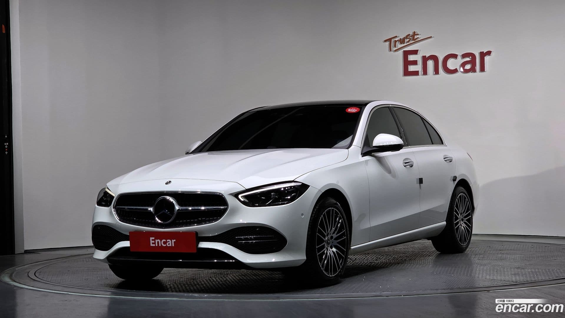 Main__Slider__Photo:C-Class Mercedes-Benz 2025.4-0