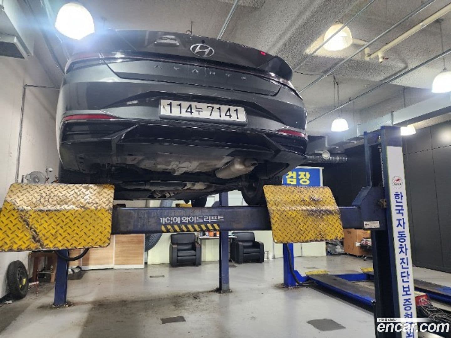 Main__Slider__Photo:AVANTE Hyundai 2021.10-1