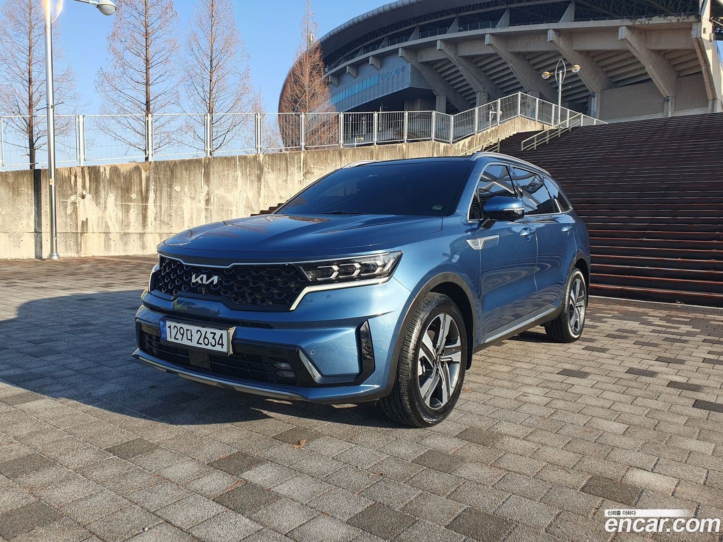Main__Slider__Photo:Sorento Kia 2022.6-0