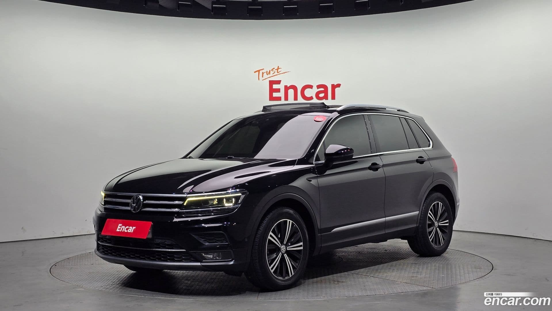Main__Slider__Photo:Tiguan Volkswagen 2020.0-0