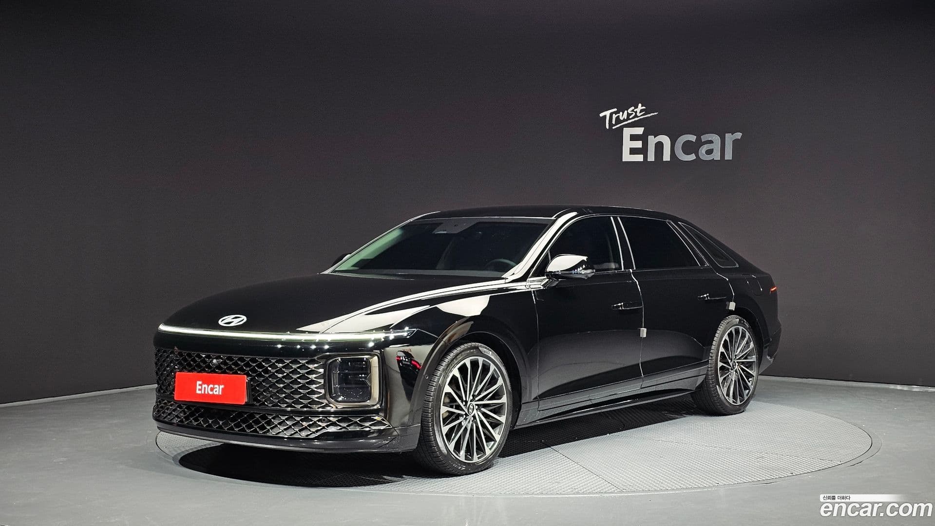 Main__Slider__Photo:Grandeur Hyundai 2024.11-0