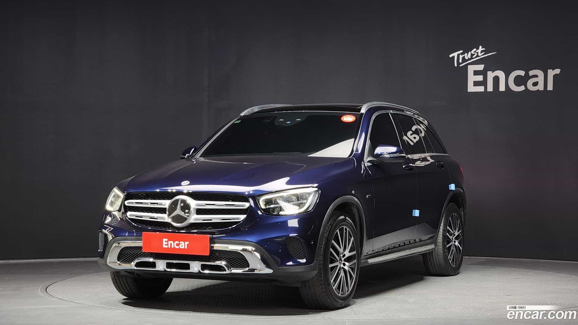 GLC-Class Mercedes-Benz 2020.11-OUTER-001