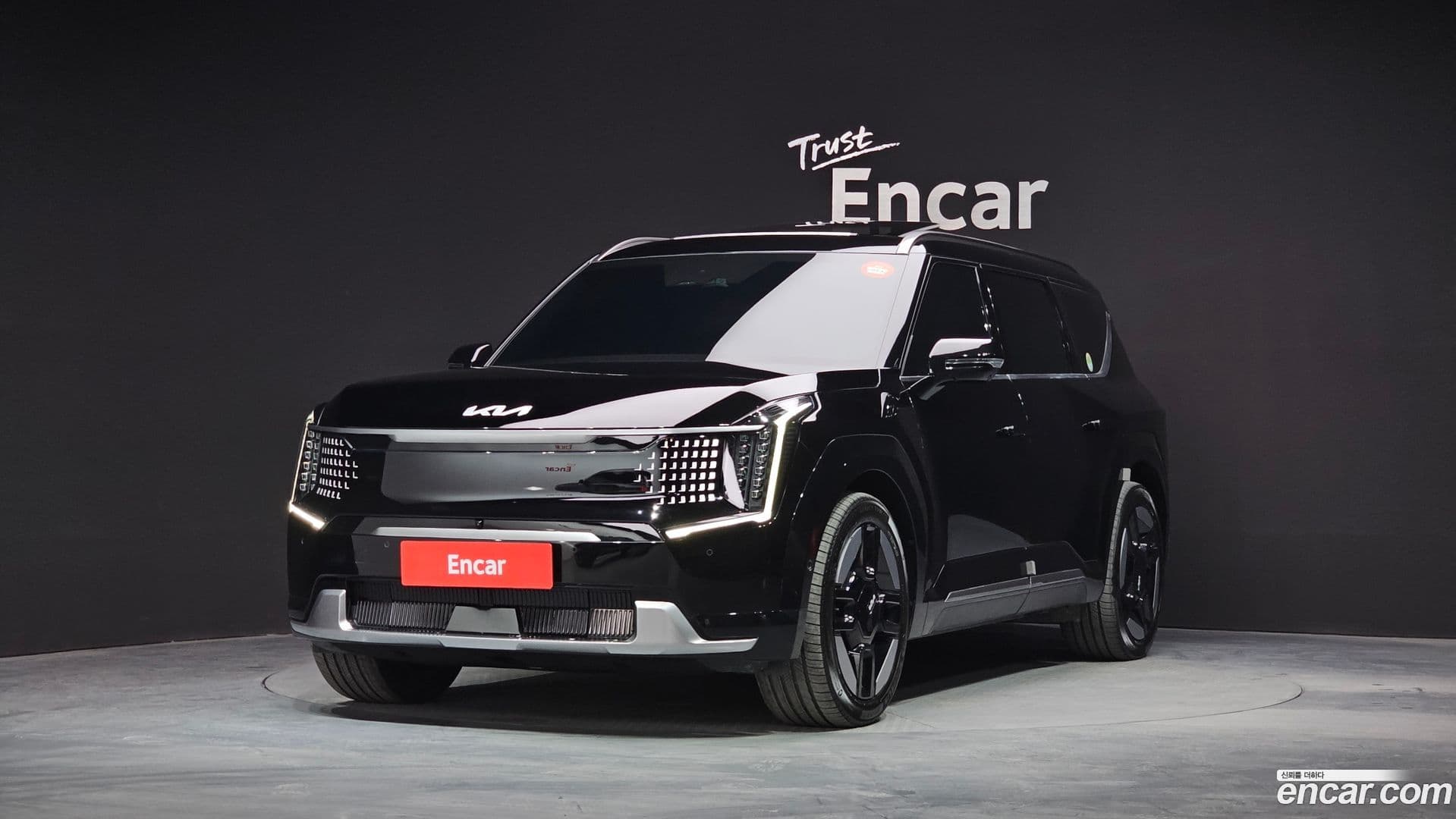 Main__Slider__Photo:EV9 Kia 2023.9-0
