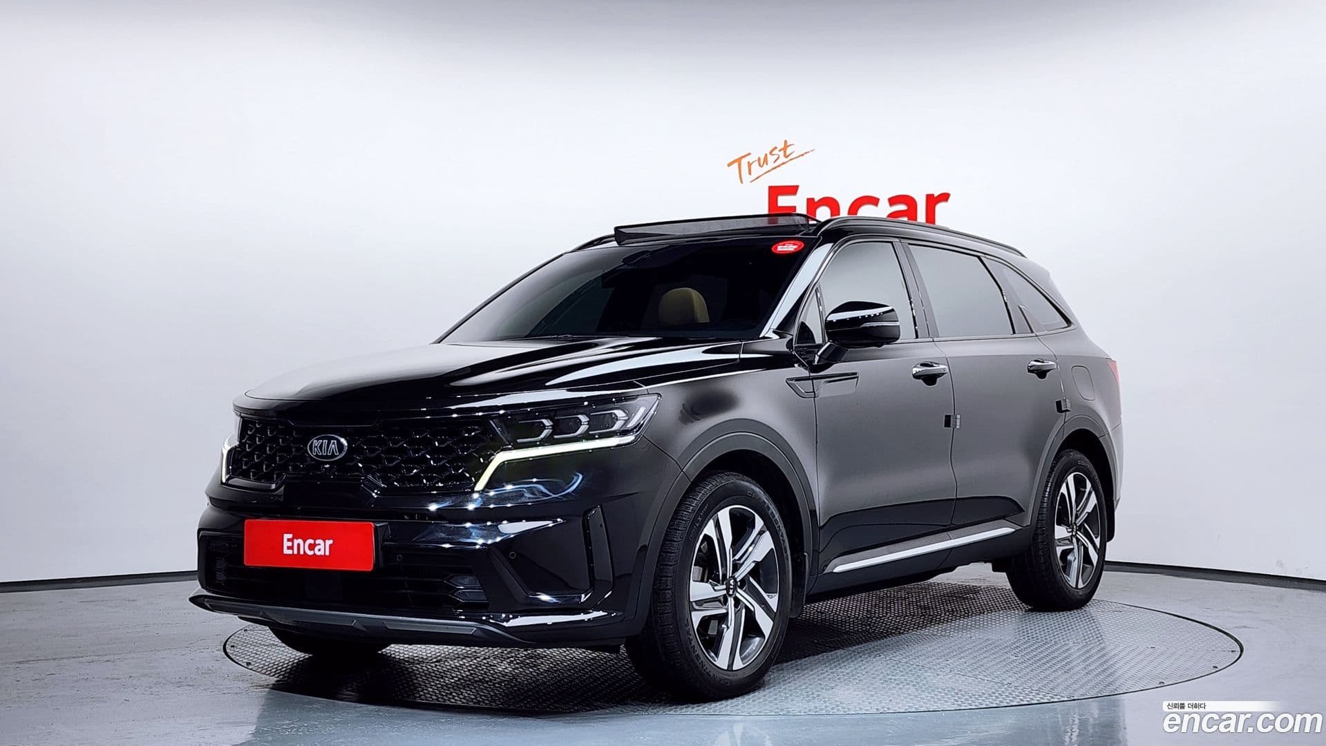 Main__Slider__Photo:Sorento Kia 2021.2-0