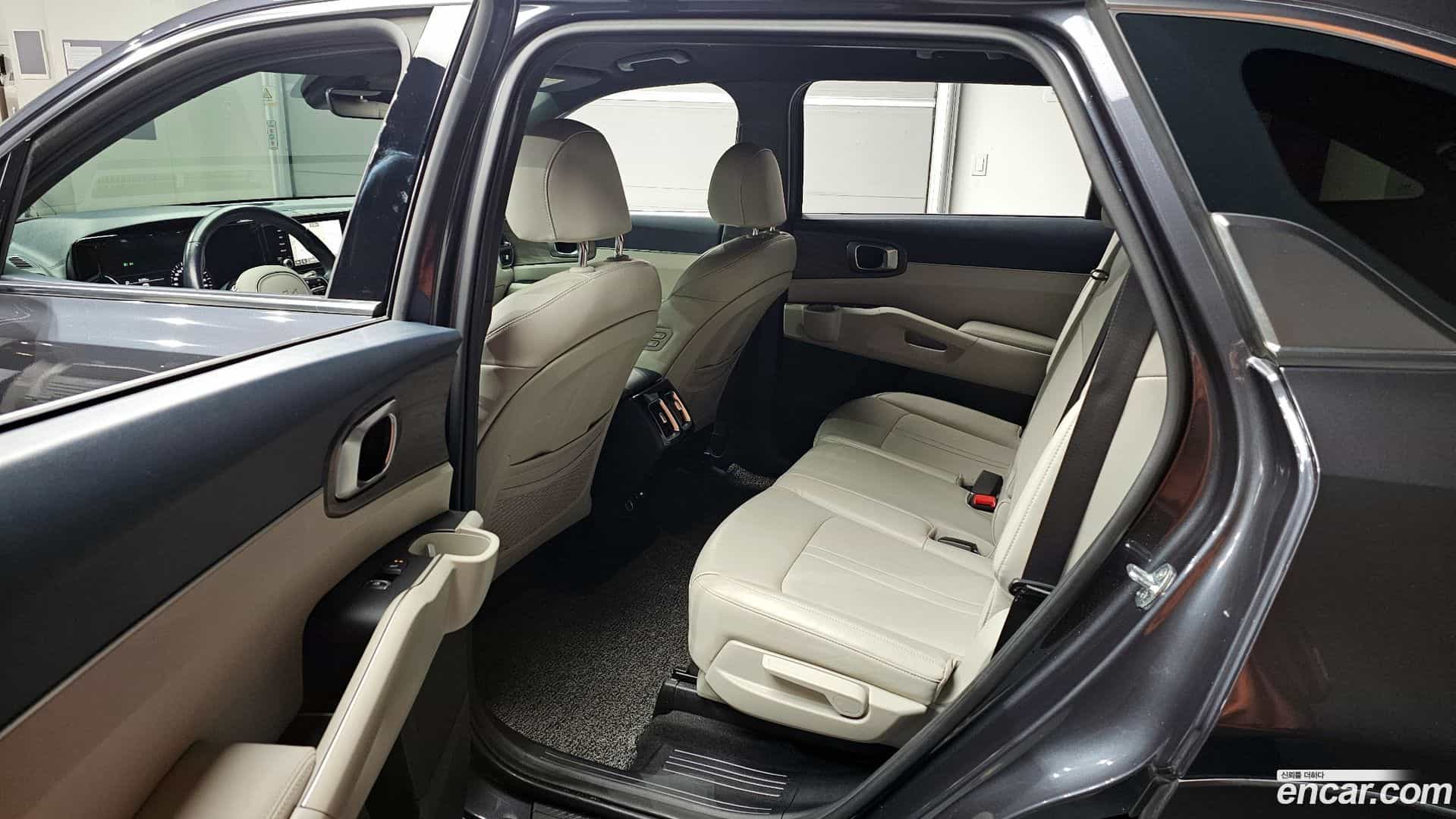 Sorento Kia 2022.0-OPTION-015