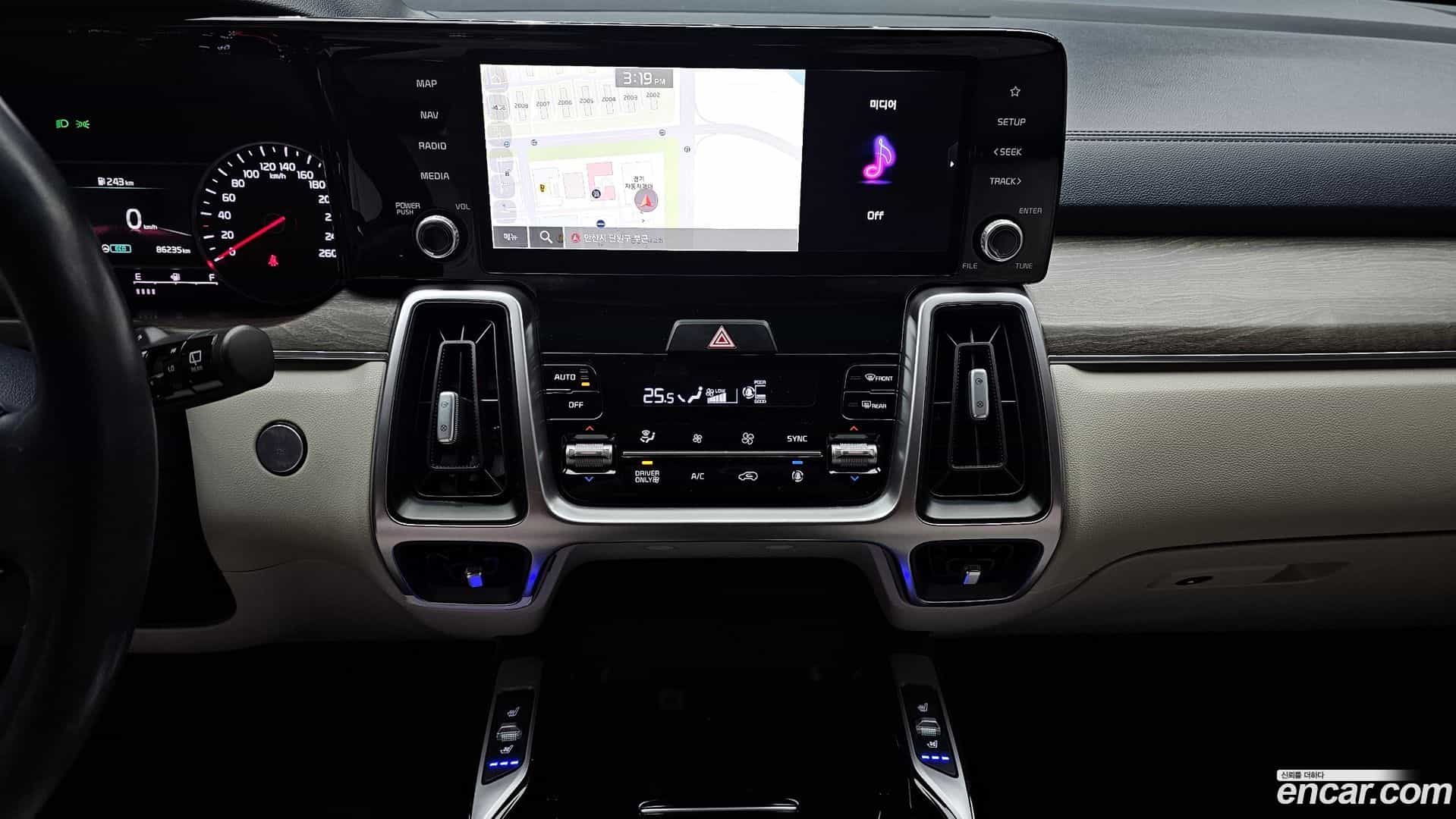 Sorento Kia 2022.0-OPTION-023