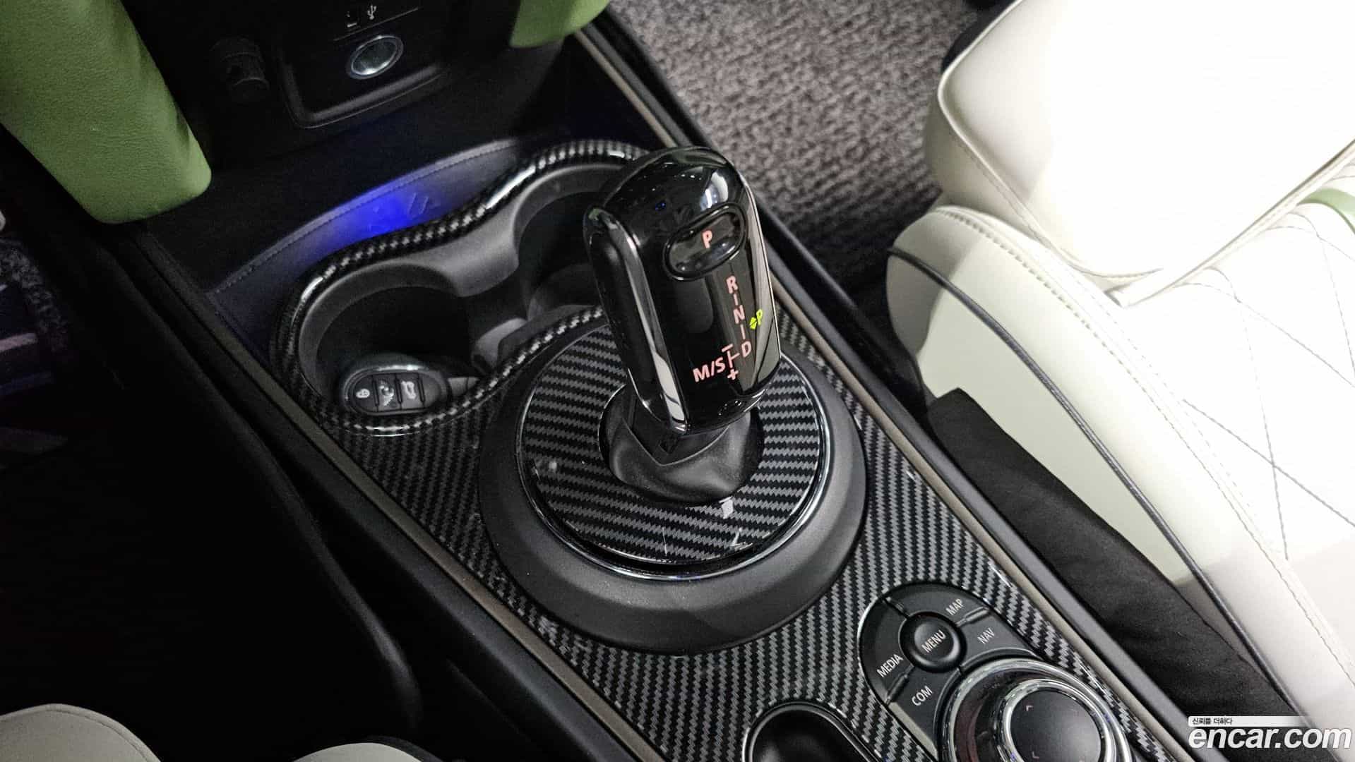 Countryman Mini 2022.1-INNER-009