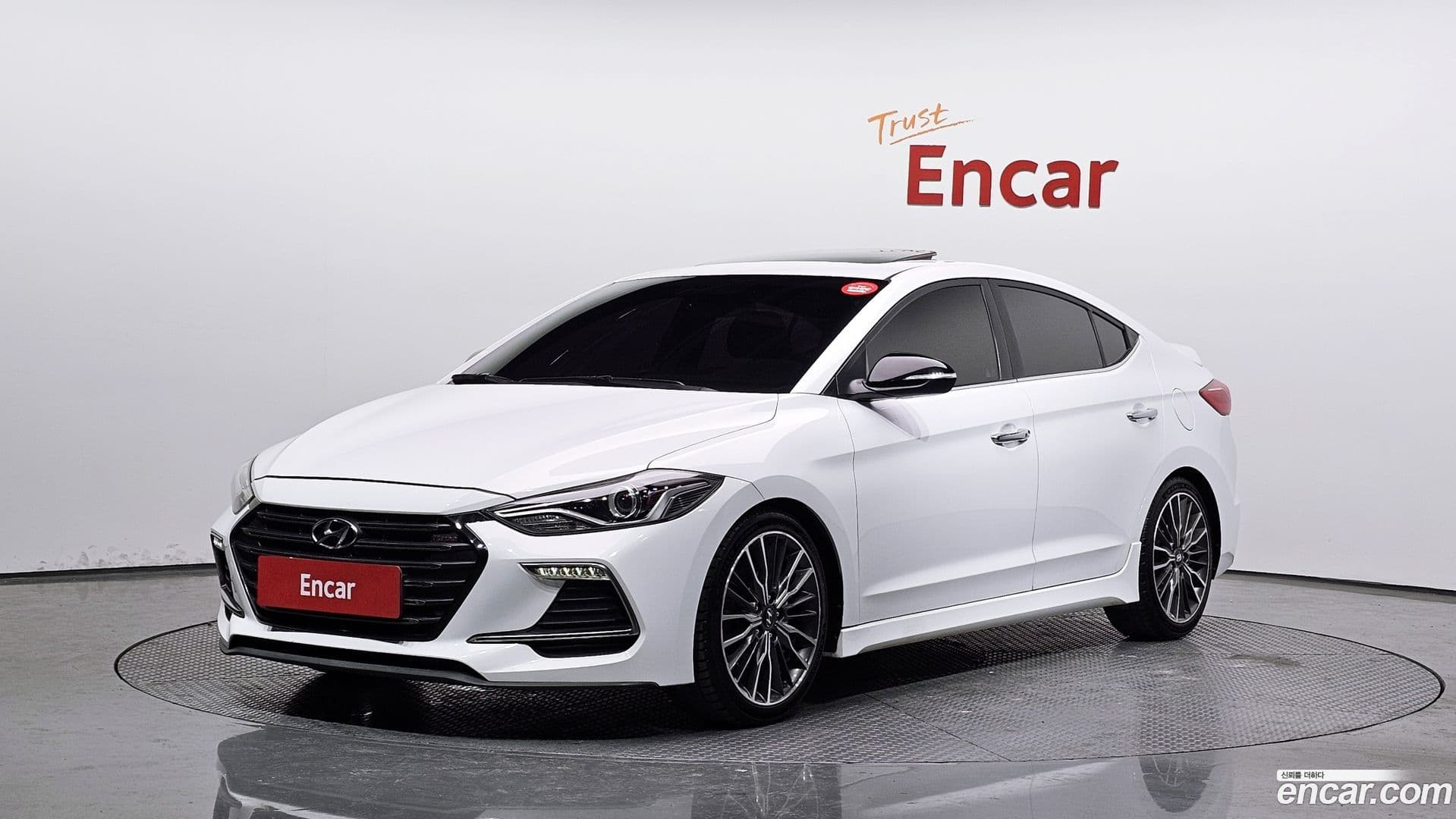 Main__Slider__Photo:AVANTE Hyundai 2016.11-0