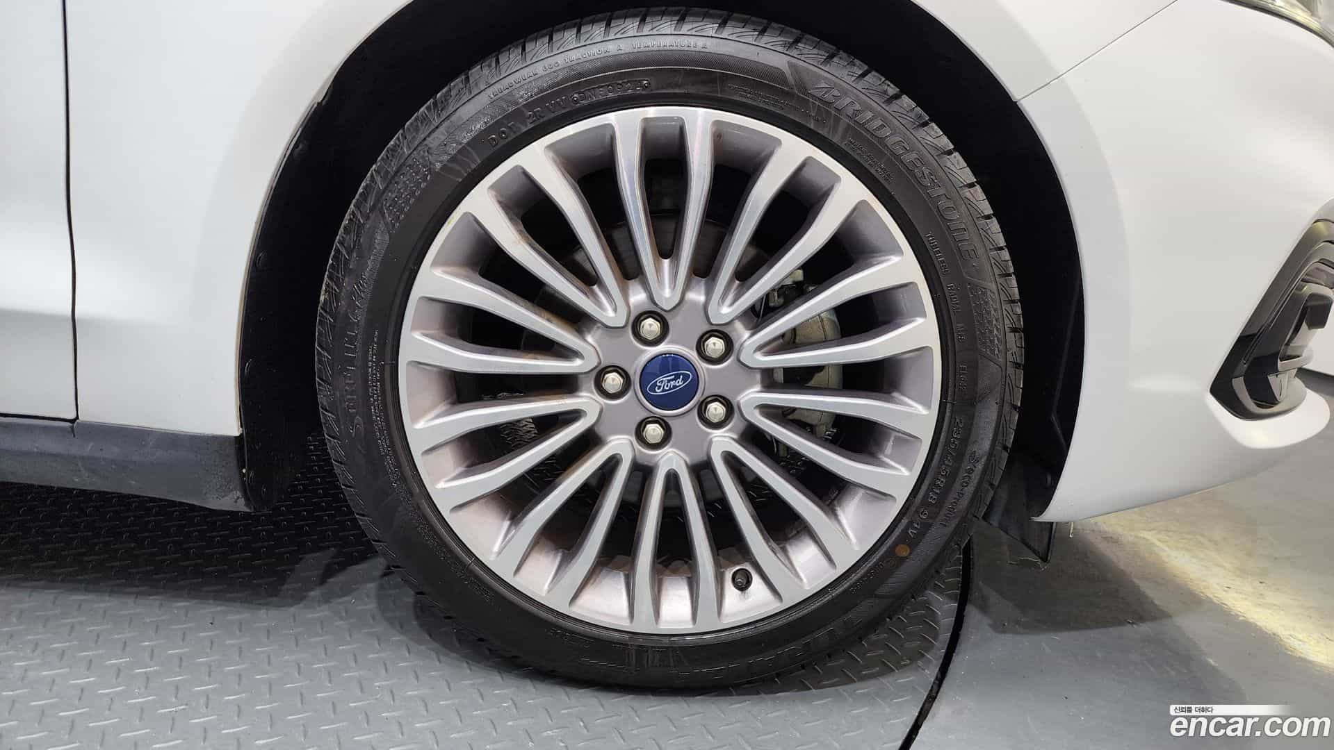 Mondeo Ford 2020.9-OUTER-005