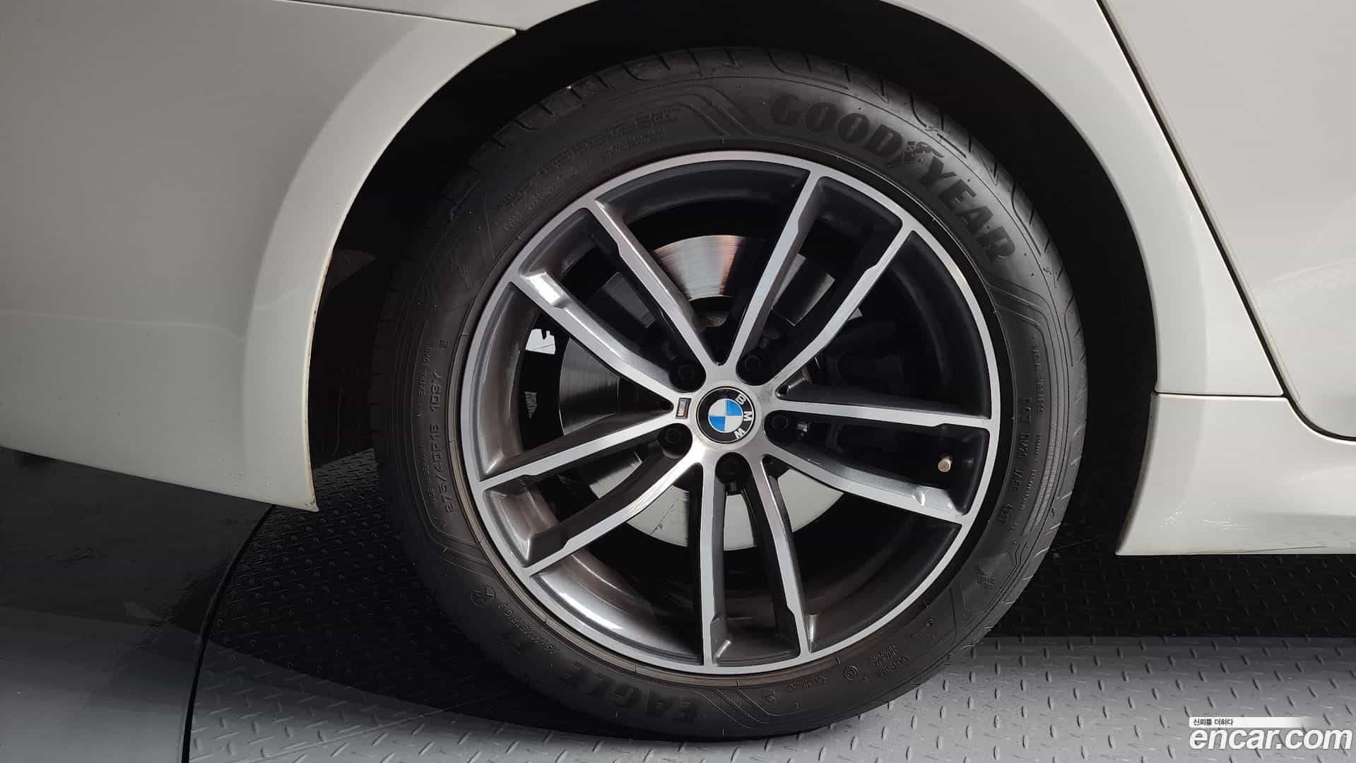 5-Series BMW 2022.4-OUTER-005