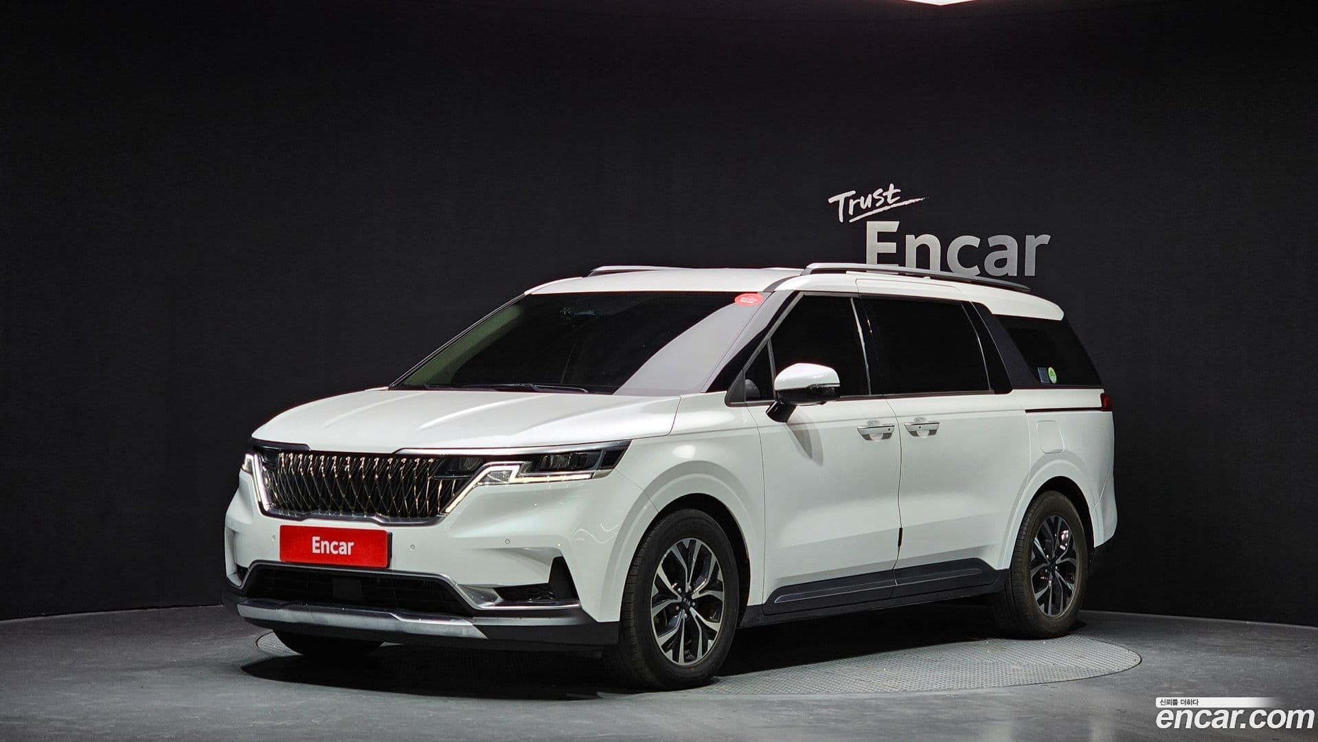 Main__Slider__Photo:Canival Kia 2020.10-0