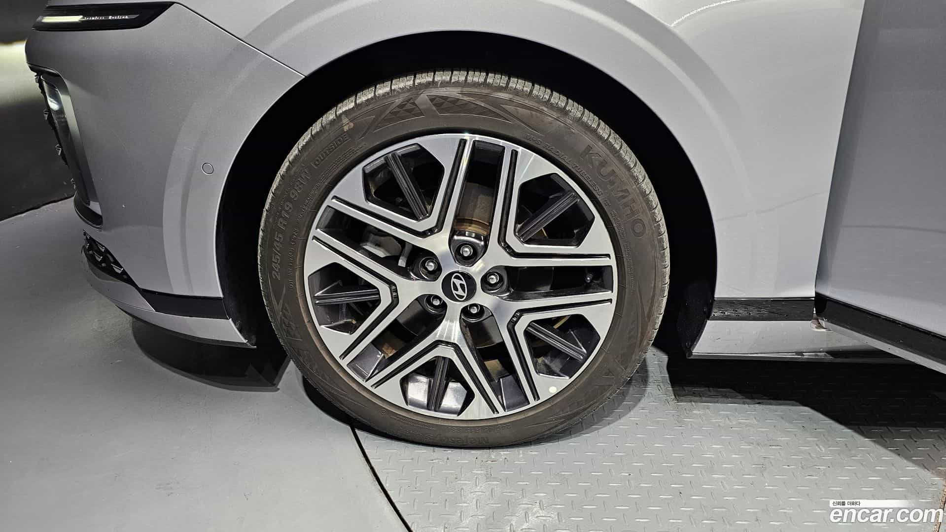 Grandeur Hyundai 2023.8-OUTER-005