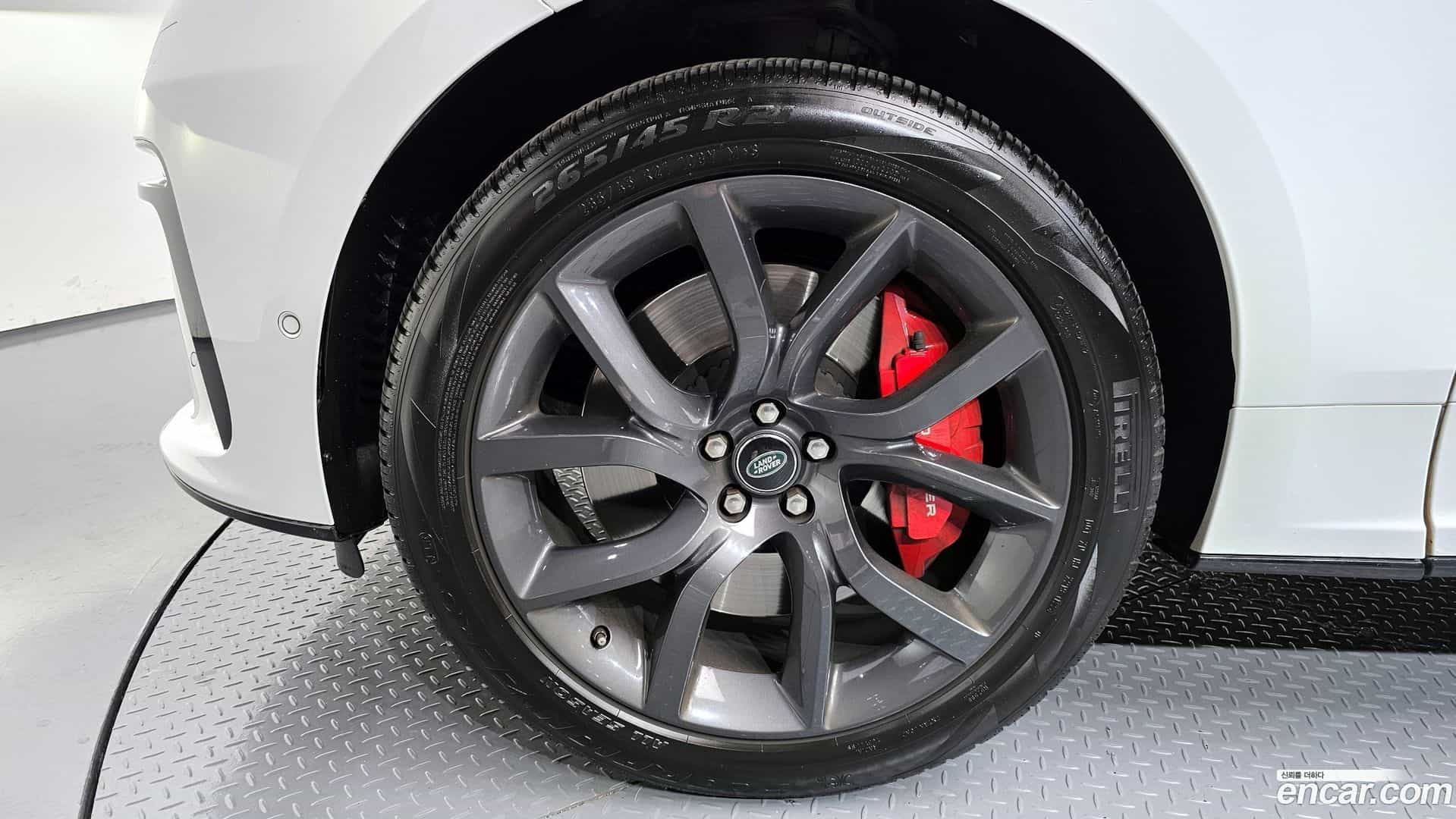 Range Rover Velar Land Rover 2019.11-OUTER-005
