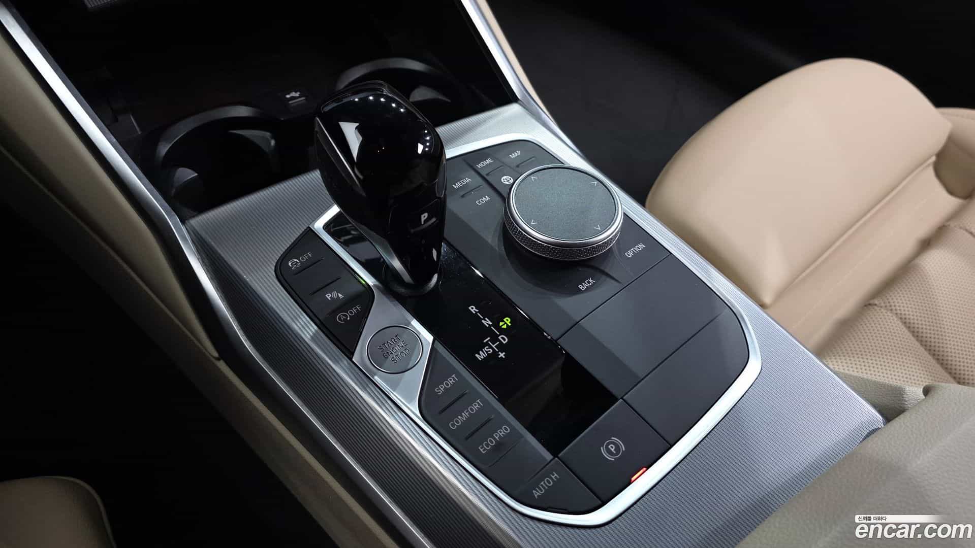 3-Series BMW 2022.6-INNER-009