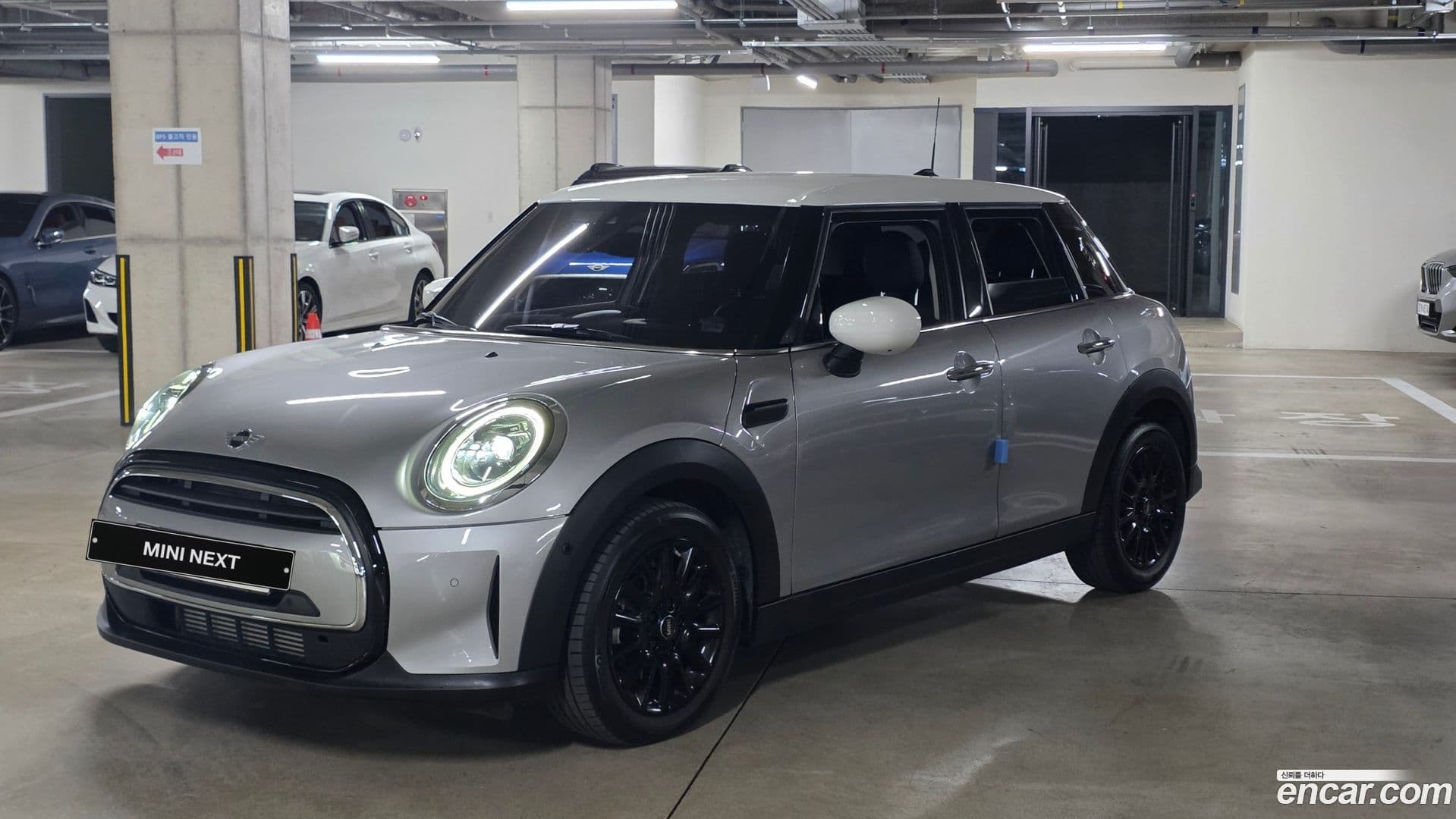 Main__Slider__Photo:Cooper Mini 2024.0-0