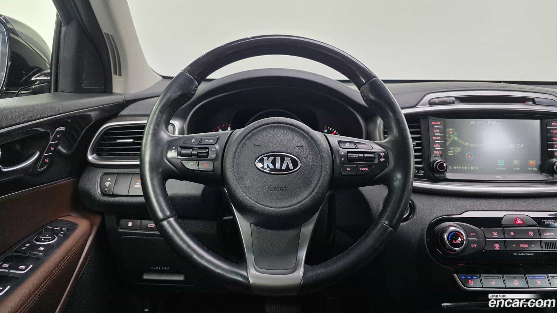 Sorento Kia 2016.3-OPTION-018