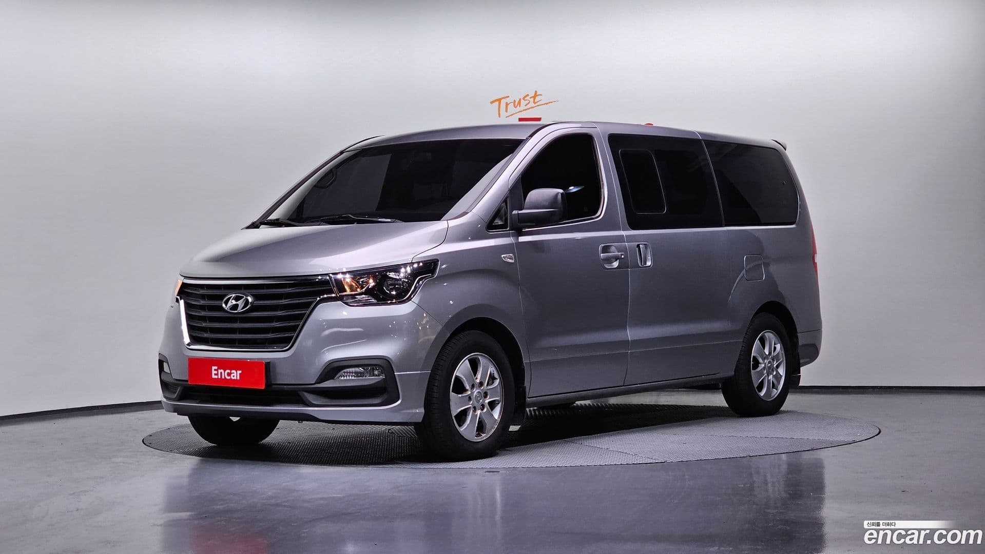Main__Slider__Photo:Starex Hyundai 2018.4-0