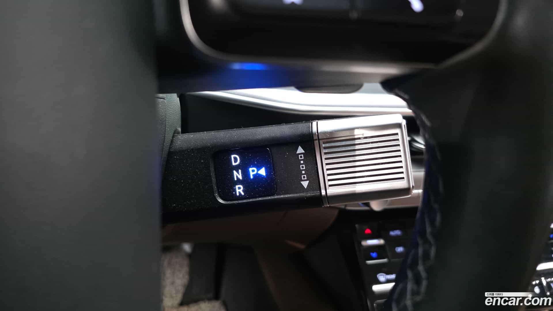Grandeur Hyundai 2023.1-INNER-009