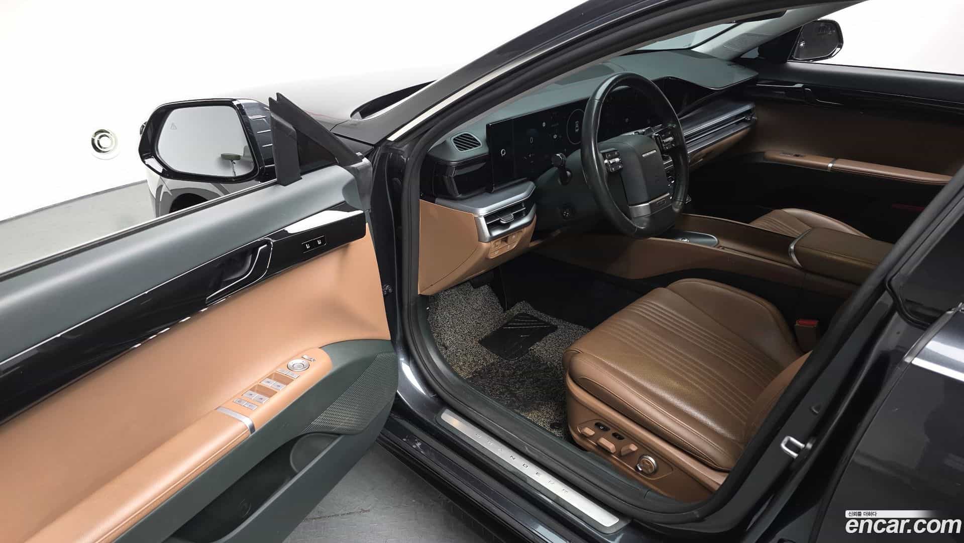 Grandeur Hyundai 2023.1-OPTION-016