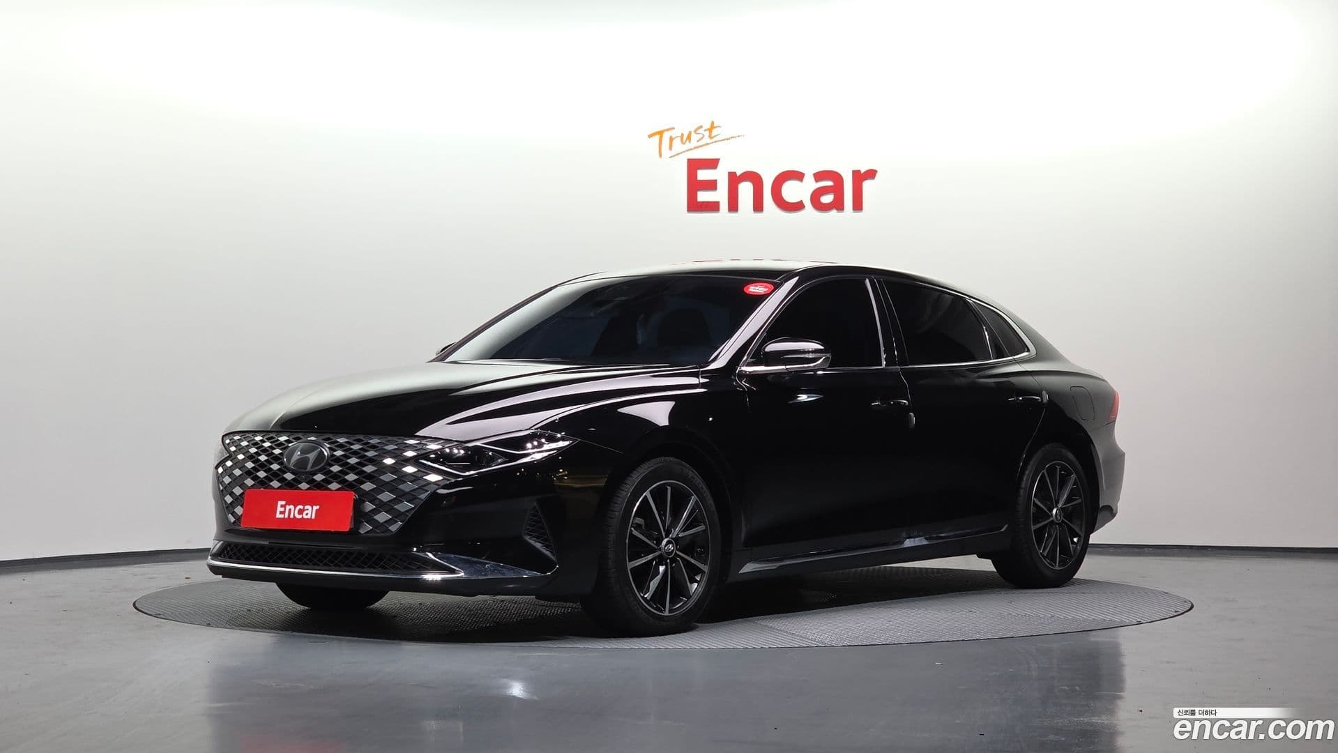Main__Slider__Photo:Grandeur Hyundai 2020.1-0