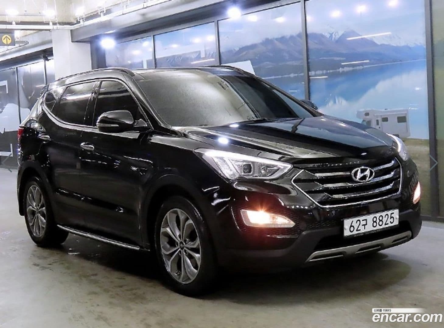 Main__Slider__Photo:Santafe Hyundai 2015.0-0