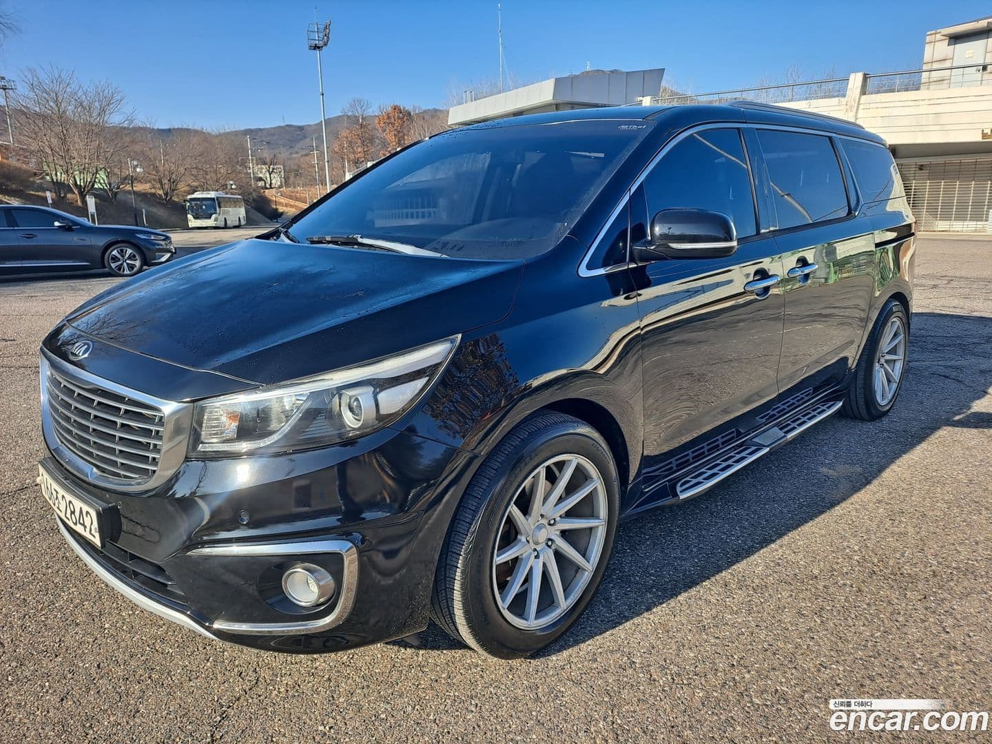 Main__Slider__Photo:Canival Kia 2017.4-0