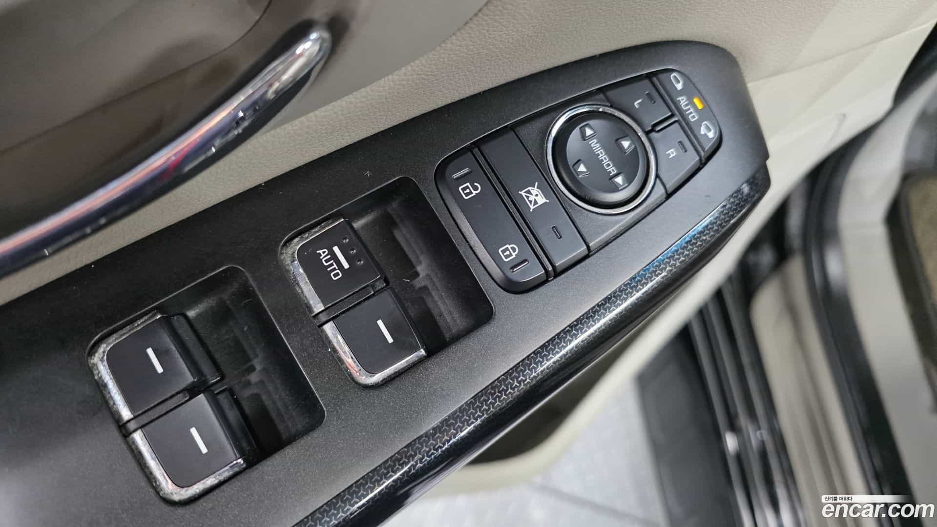 Canival Kia 2017.3-OPTION-016