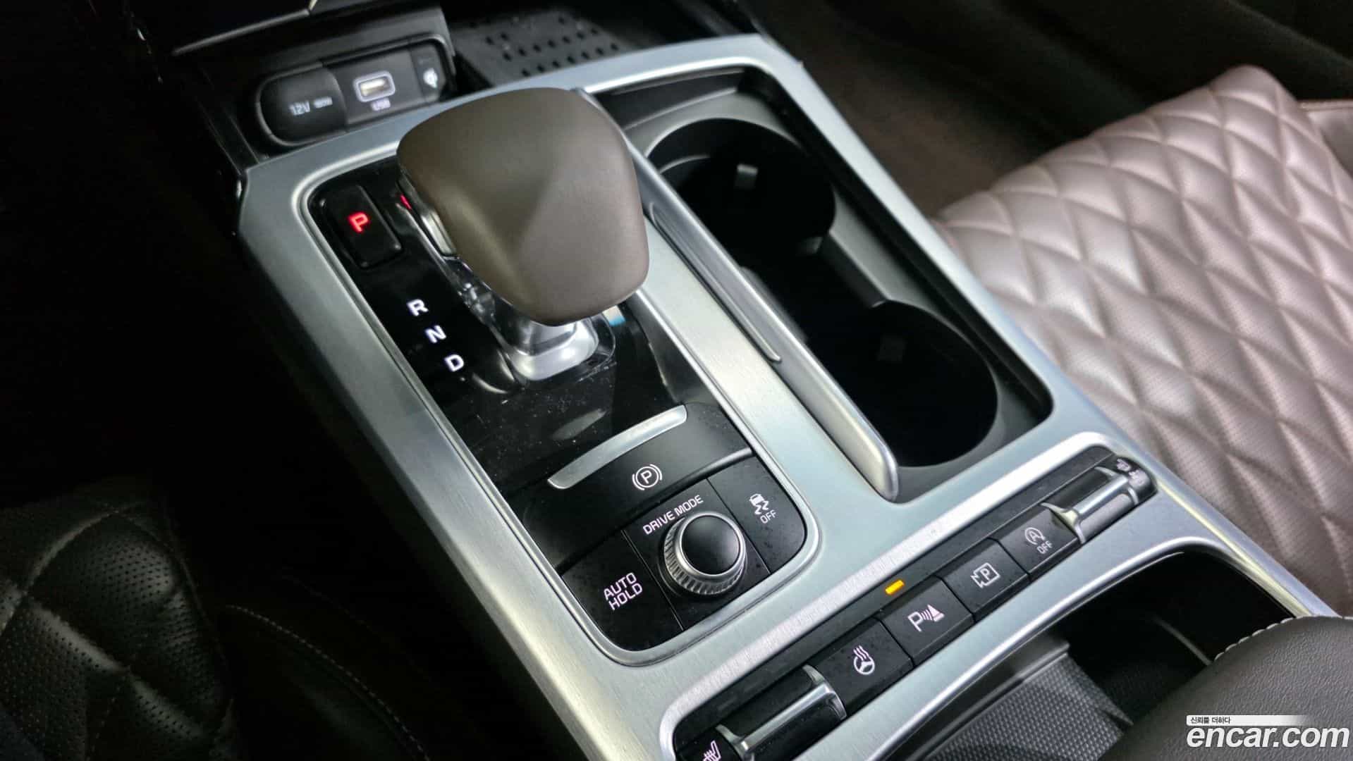 Stinger Kia 2021.11-INNER-009