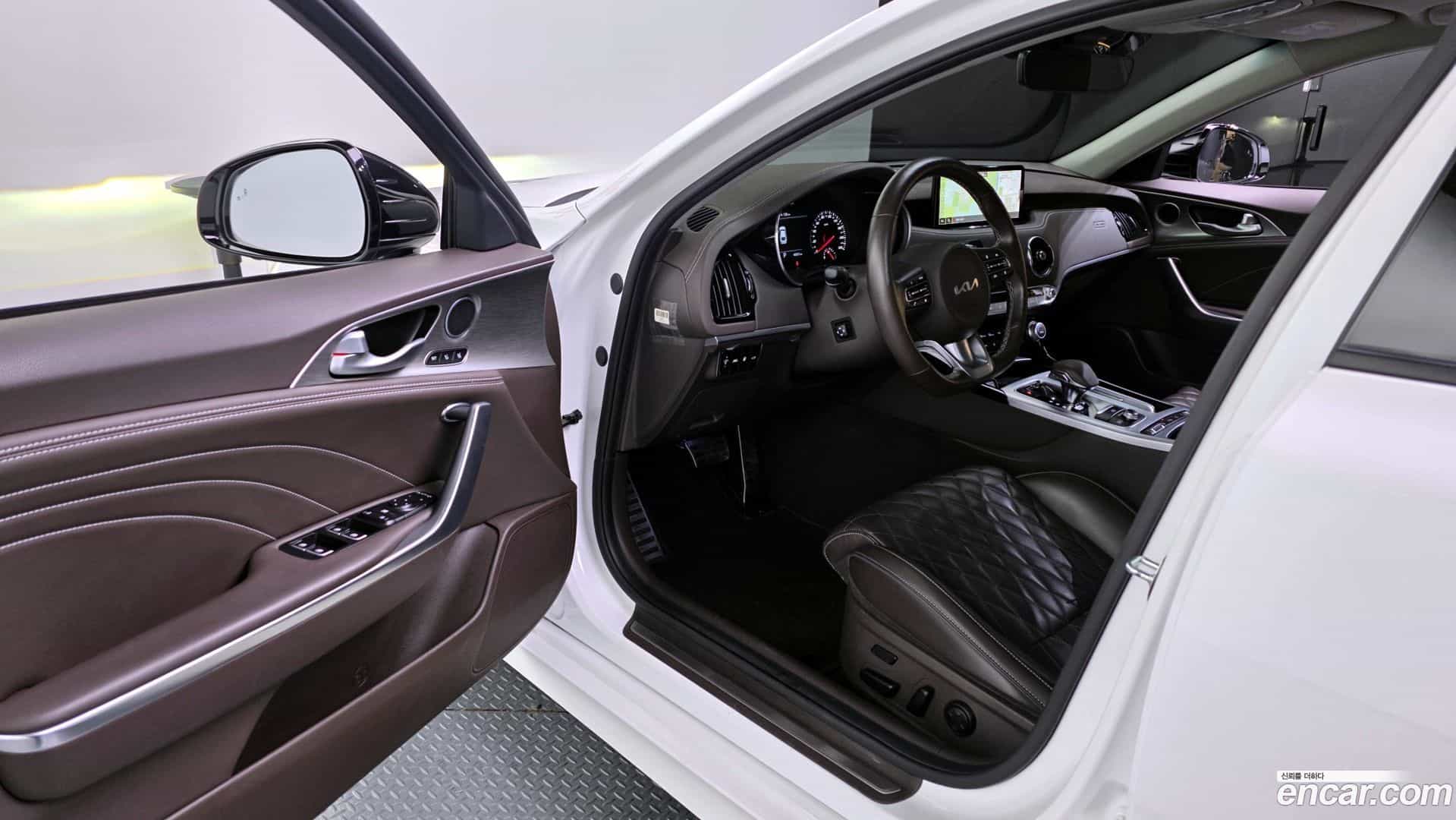 Stinger Kia 2021.11-INNER-010