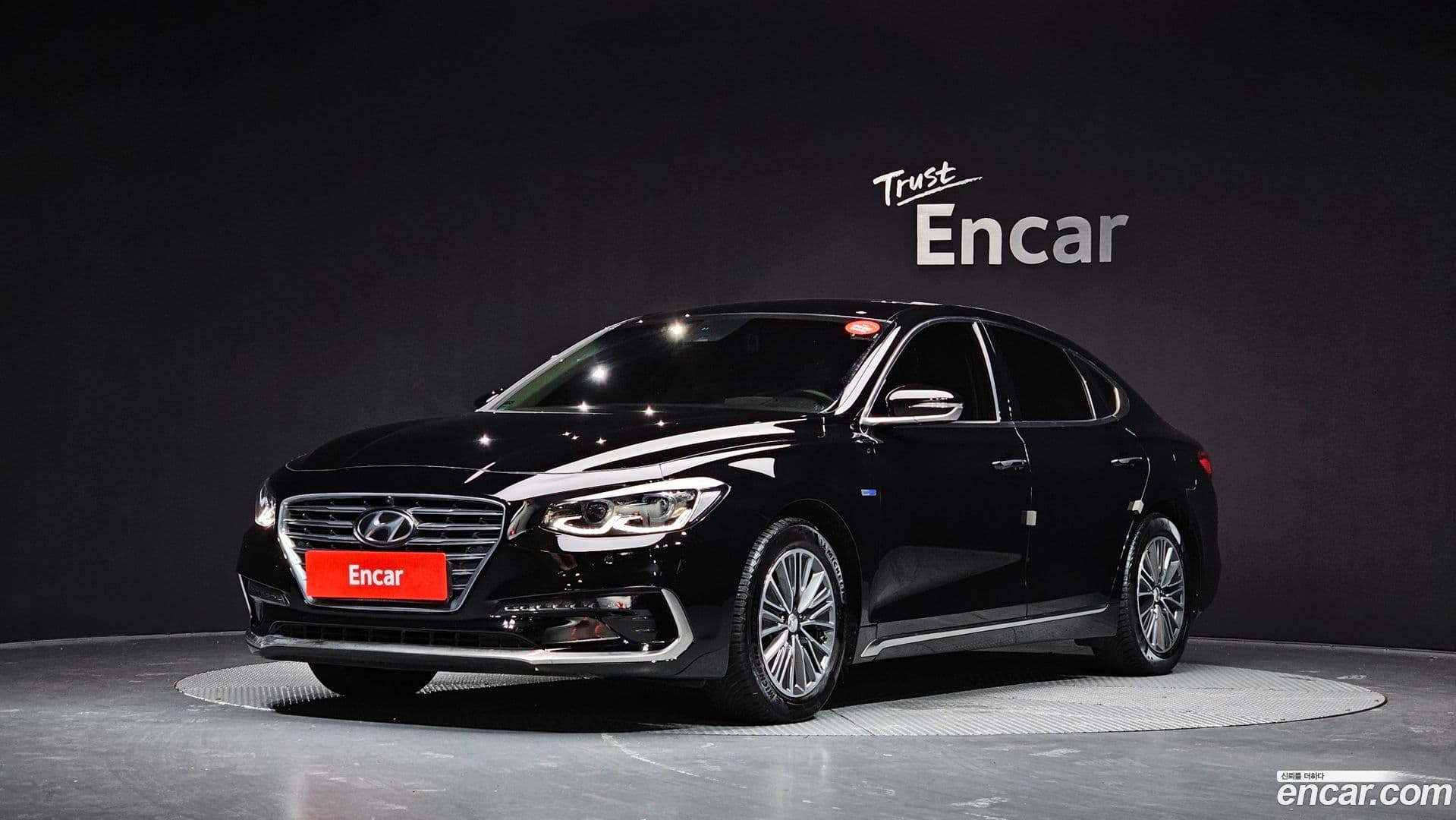 Main__Slider__Photo:Grandeur Hyundai 2017.9-0