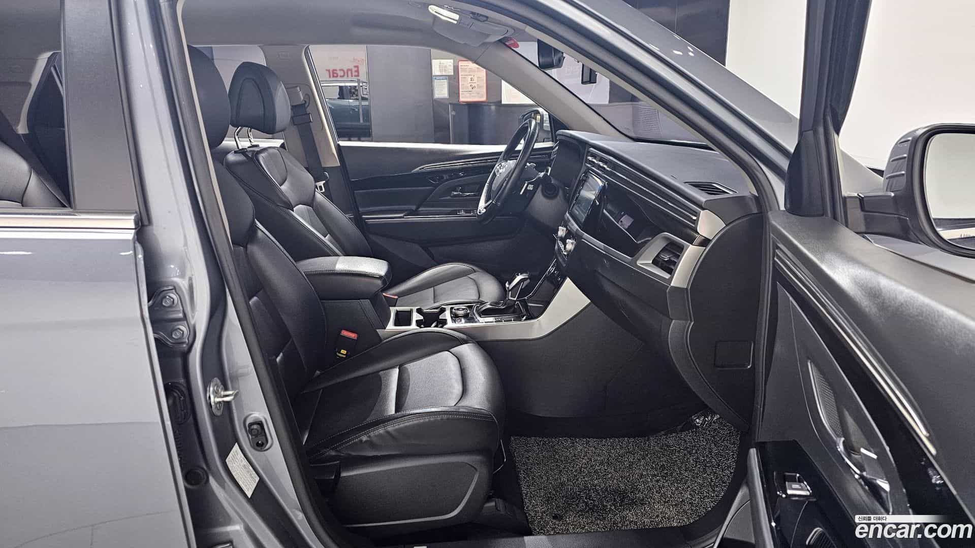 KORANDO KG Mobility 2020.6-INNER-010