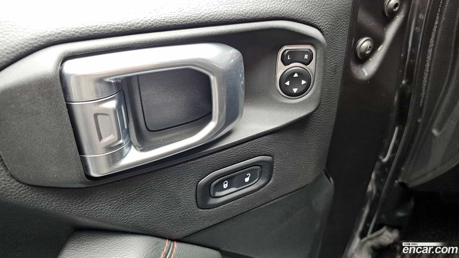 Wrangler Jeep 2020.11-OPTION-018