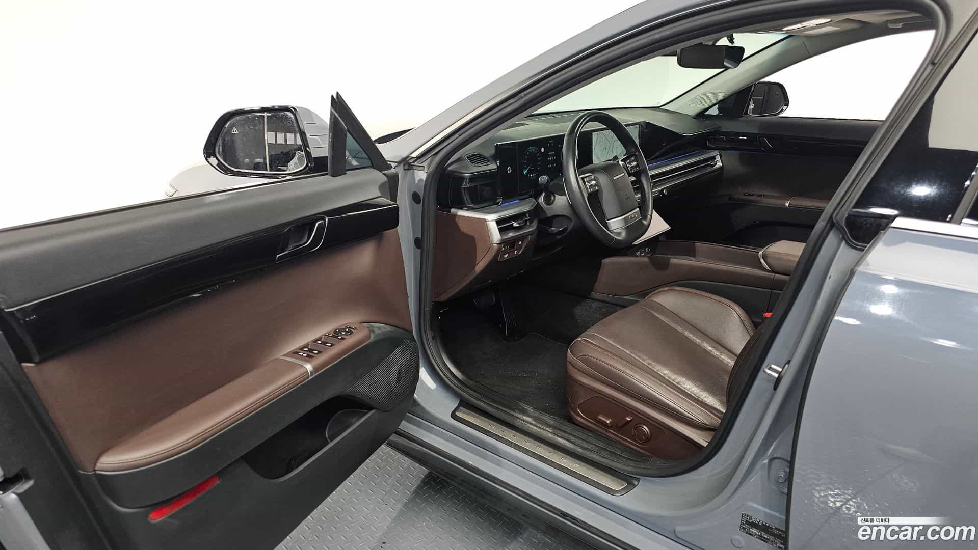 Grandeur Hyundai 2023.11-INNER-010
