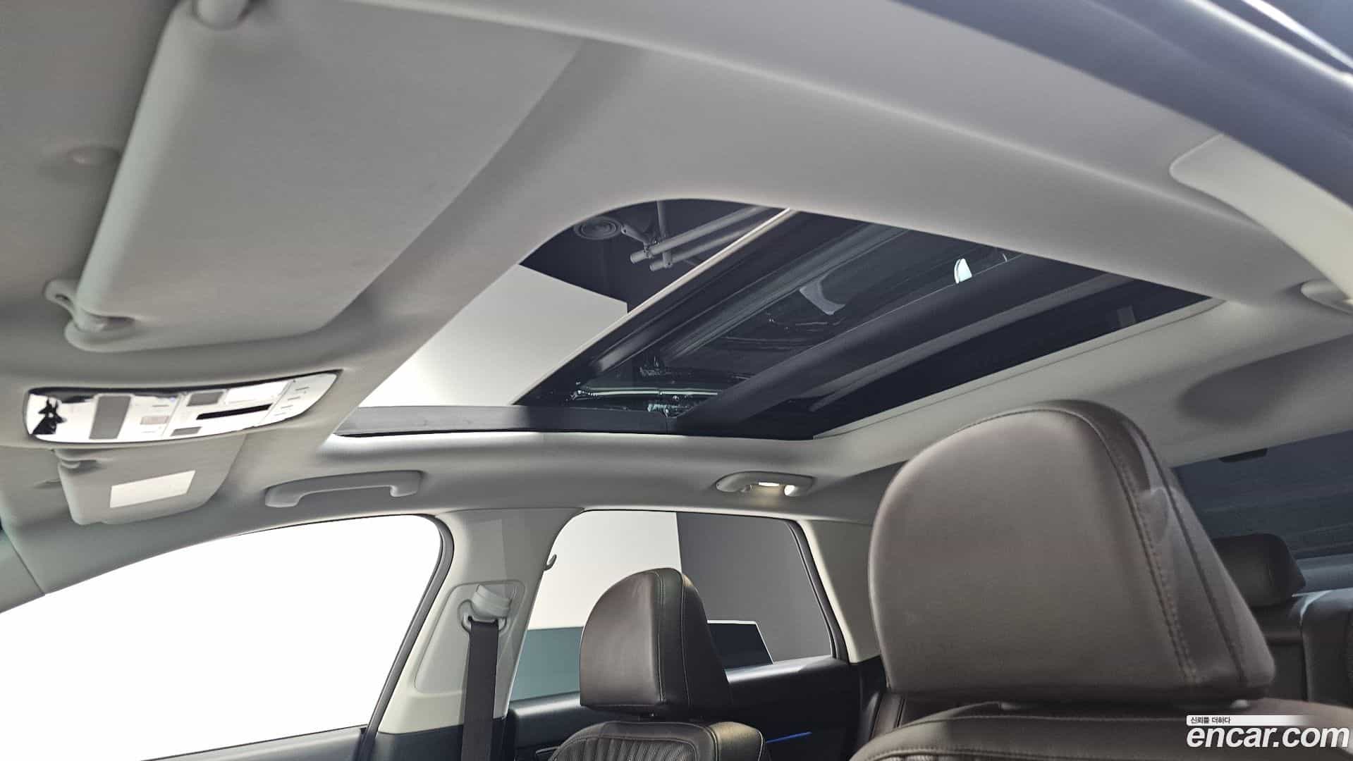 Grandeur Hyundai 2023.11-OPTION-023