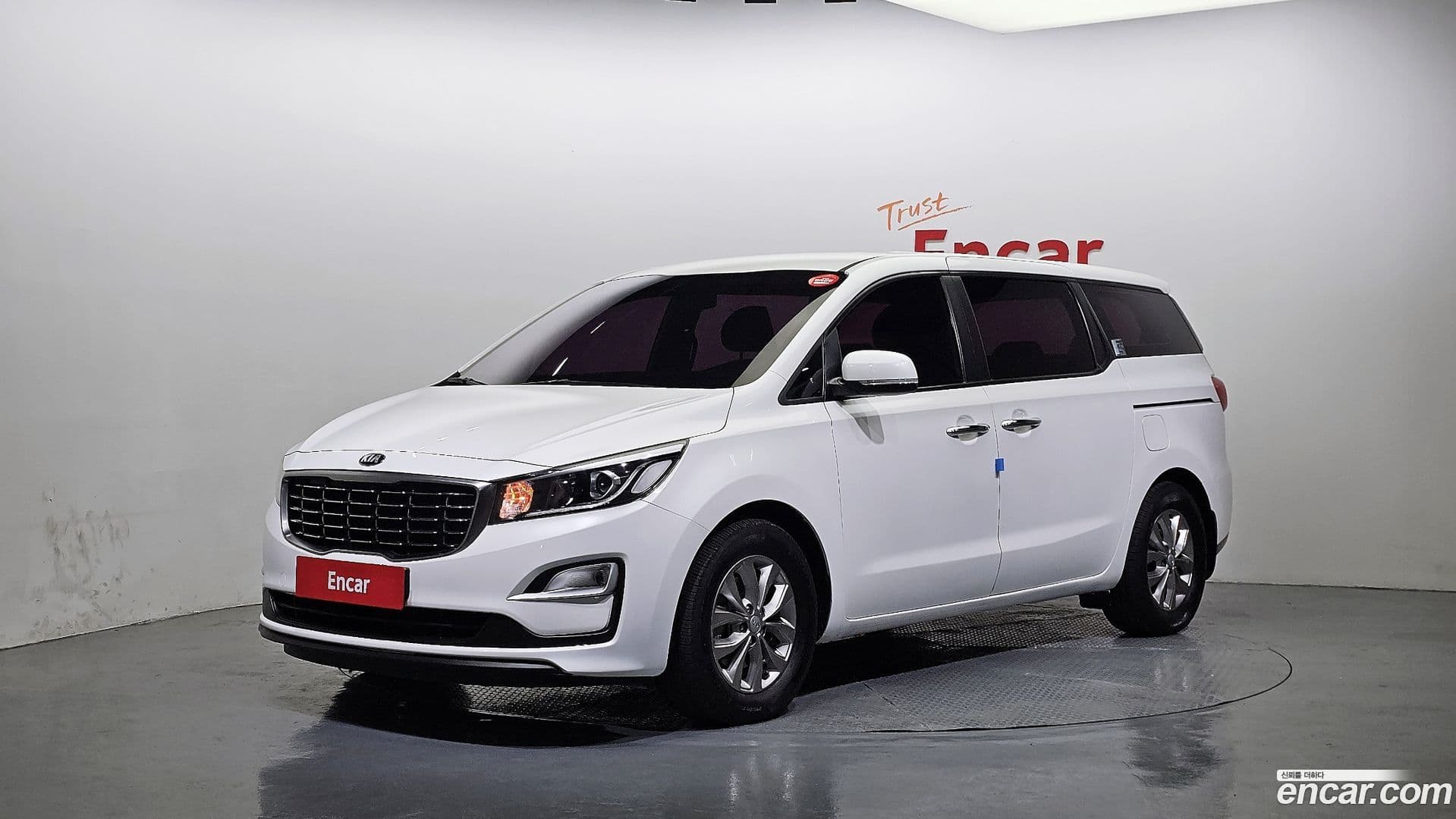Main__Slider__Photo:Canival Kia 2018.2-0