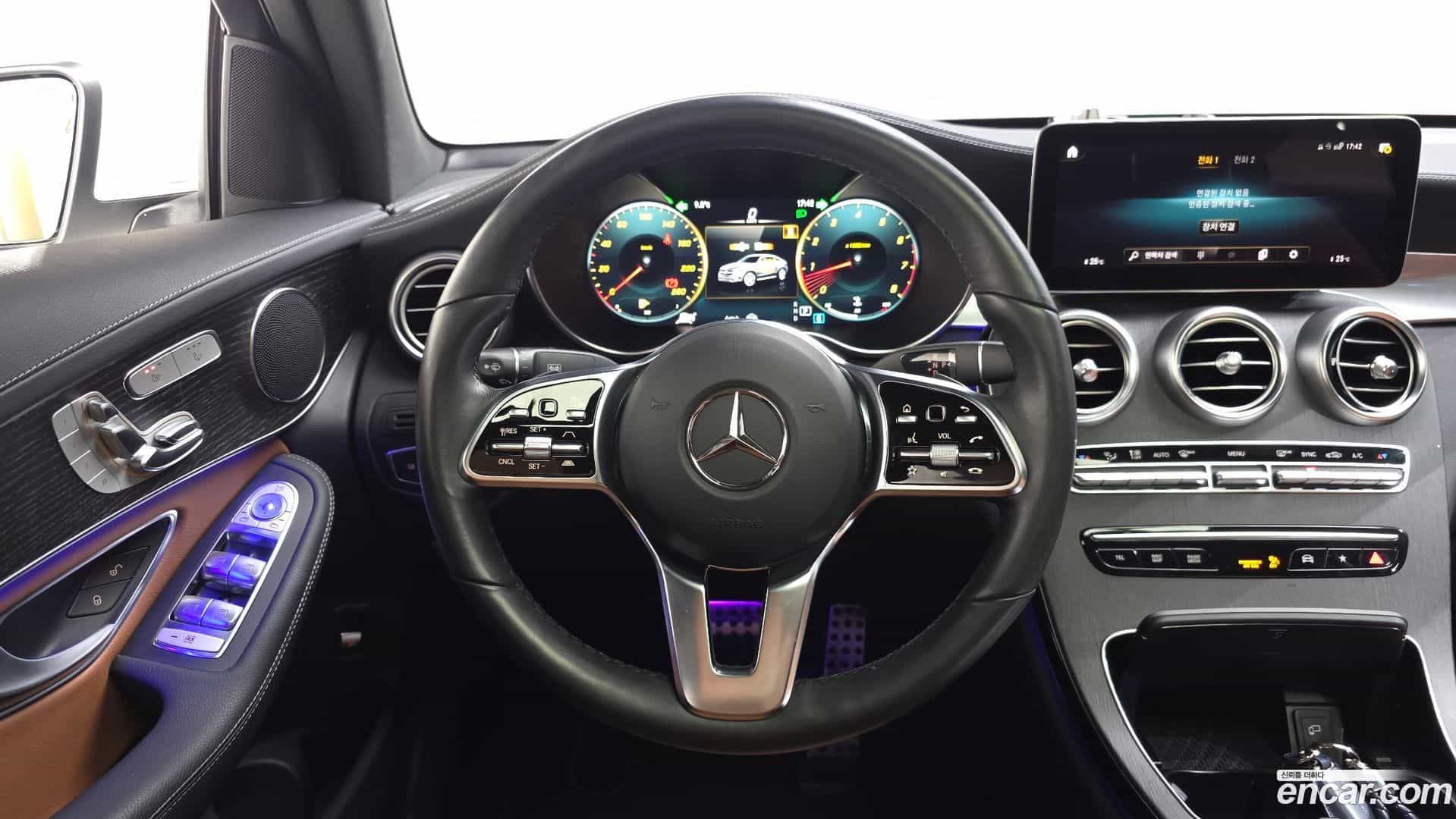 GLC-Class Mercedes-Benz 2023.1-OPTION-017