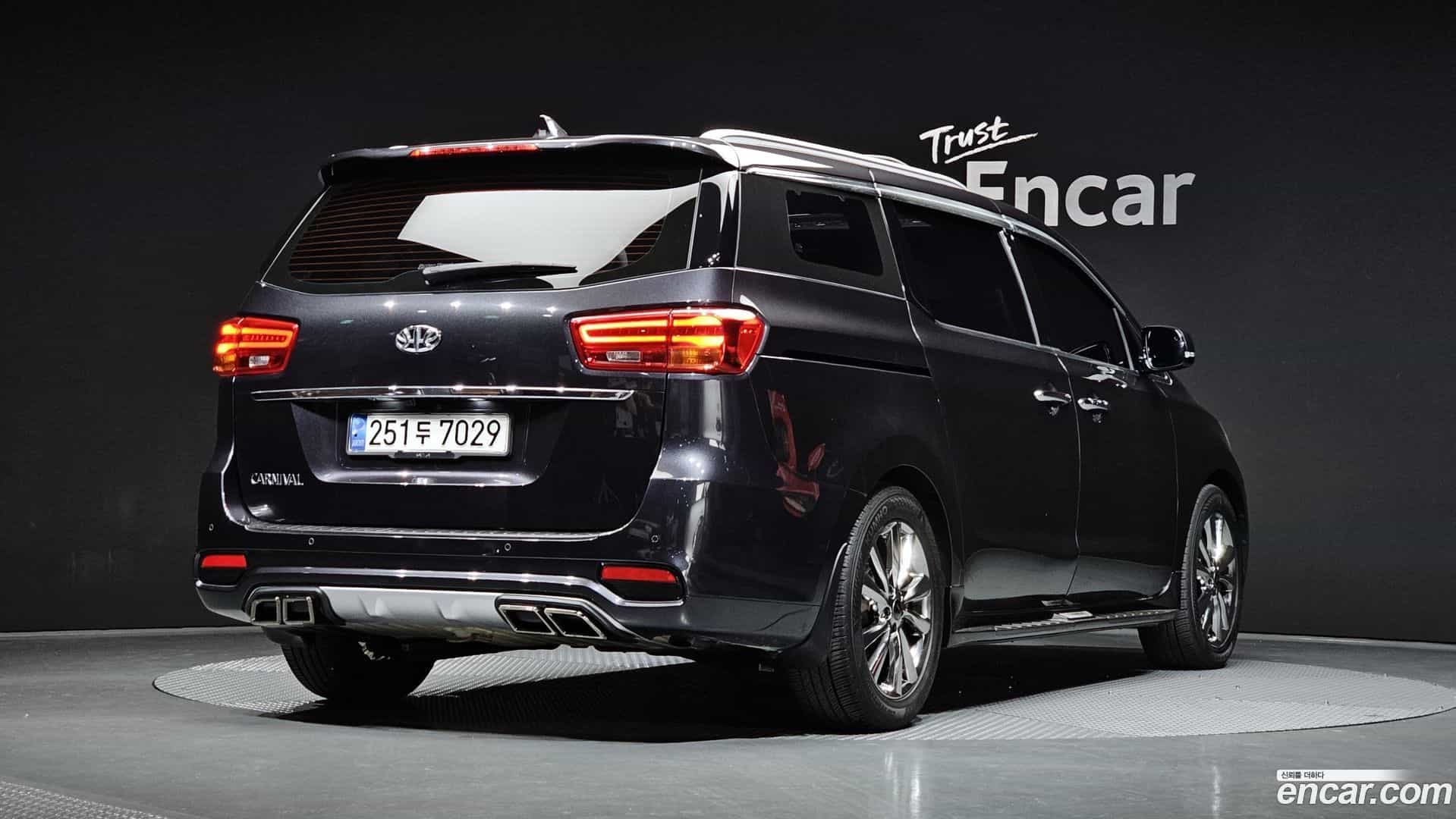 Canival Kia 2018.10-OUTER-002