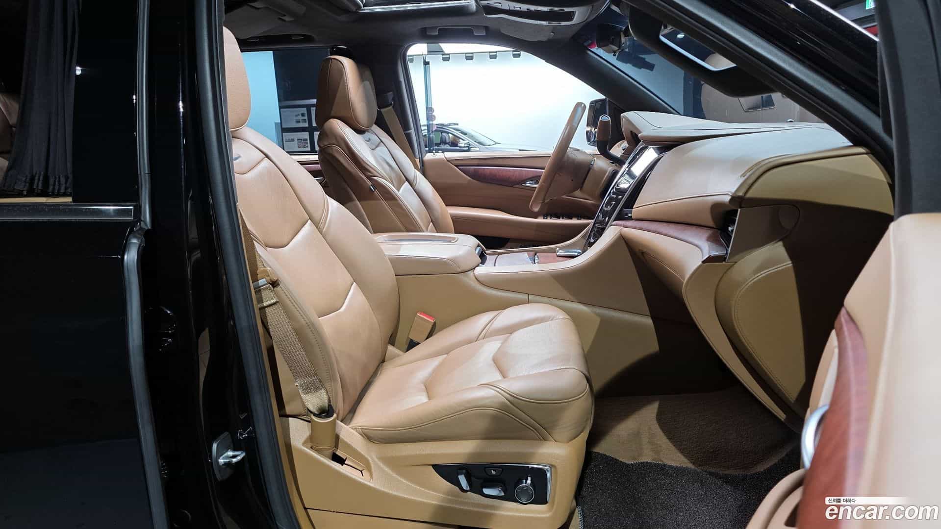 Escalade Cadillac 2017.1-INNER-010