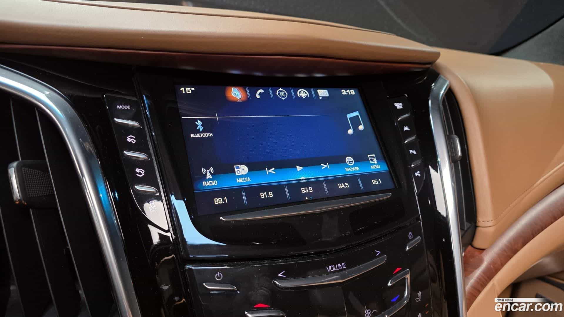 Escalade Cadillac 2017.1-OPTION-020