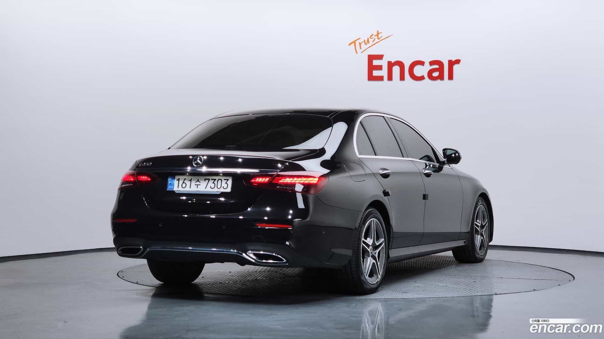 E-Class Mercedes-Benz 2022.9-OUTER-002