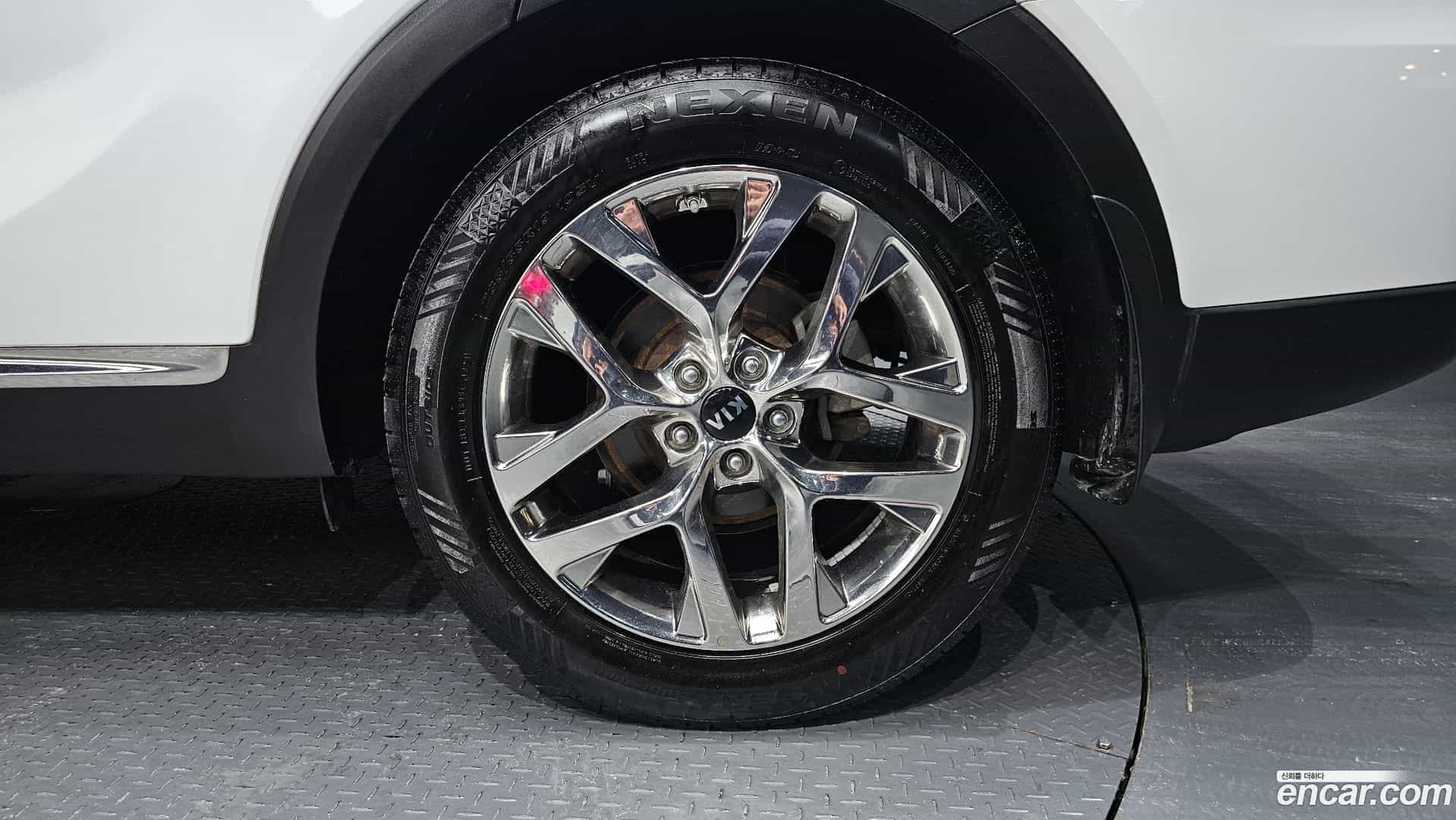 Sorento Kia 2019.1-OUTER-005