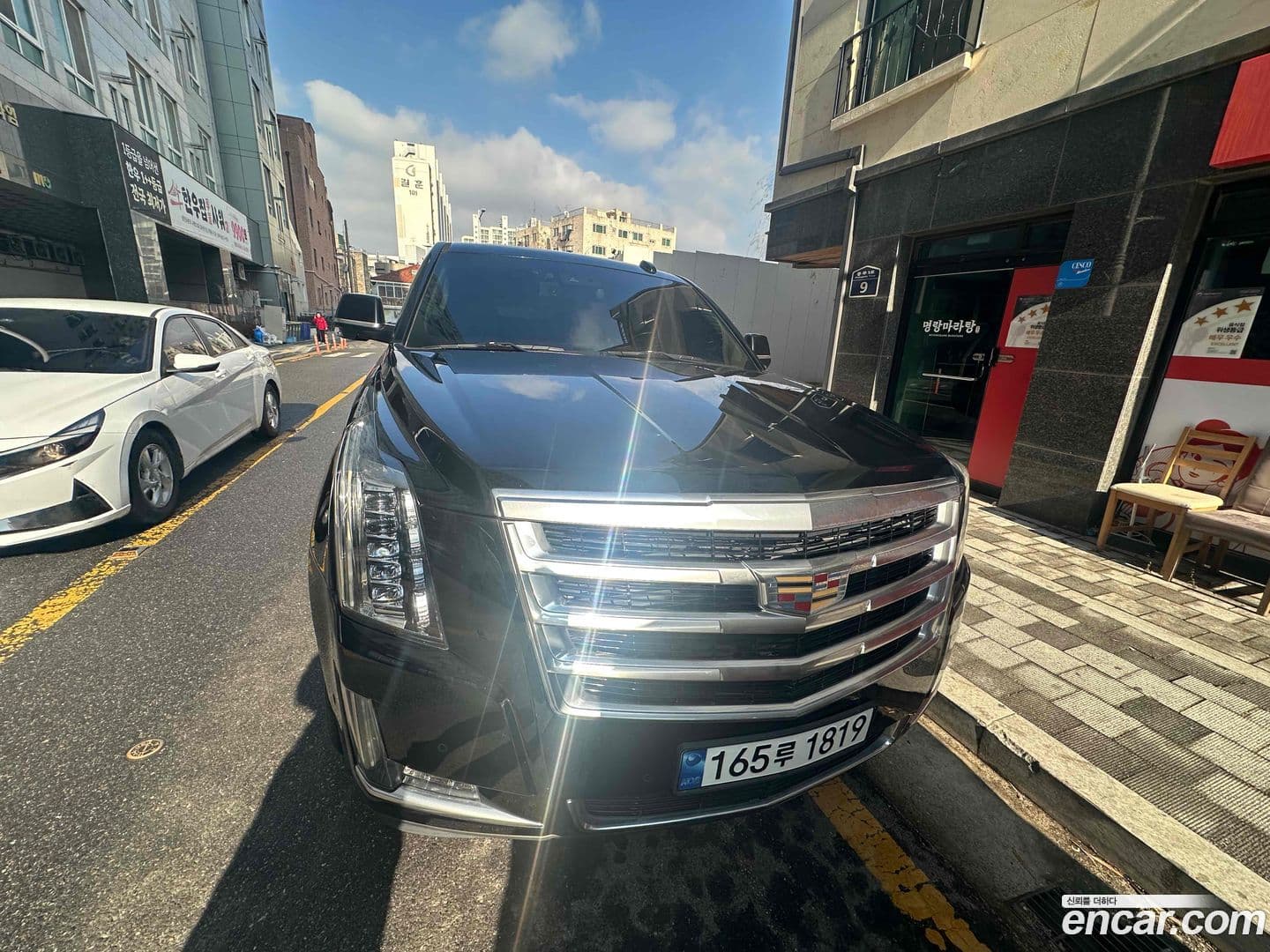 Main__Slider__Photo:Escalade Cadillac 2019.7-0
