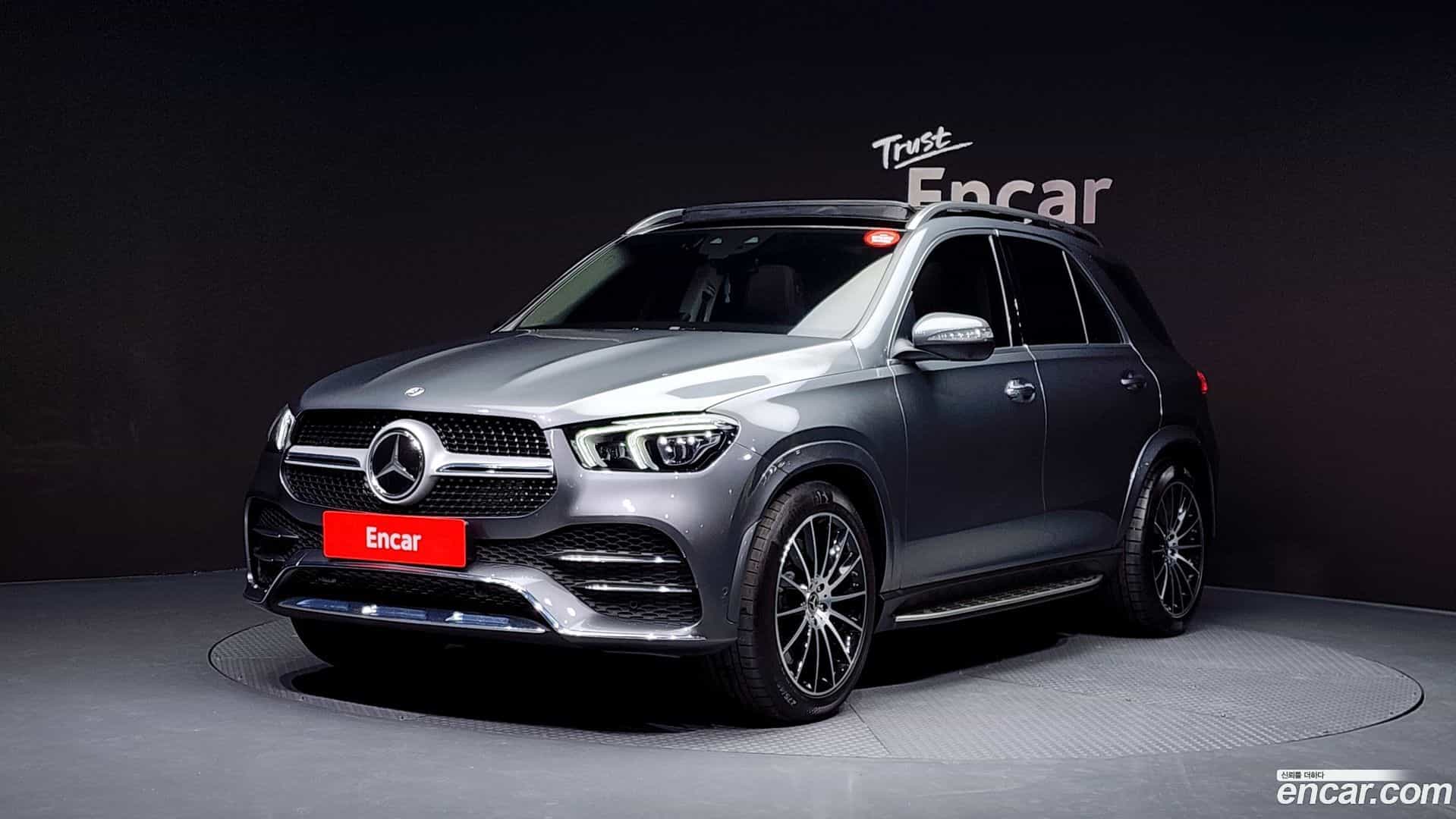GLE-Class Mercedes-Benz 2022.2-OUTER-001