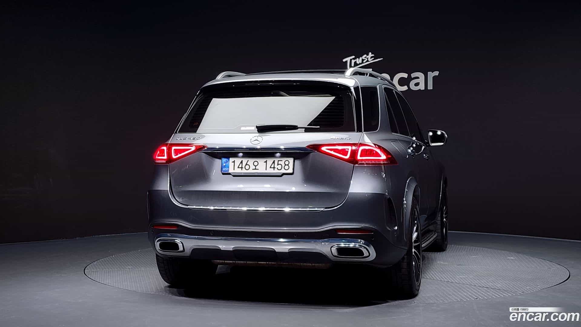 GLE-Class Mercedes-Benz 2022.2-OUTER-004