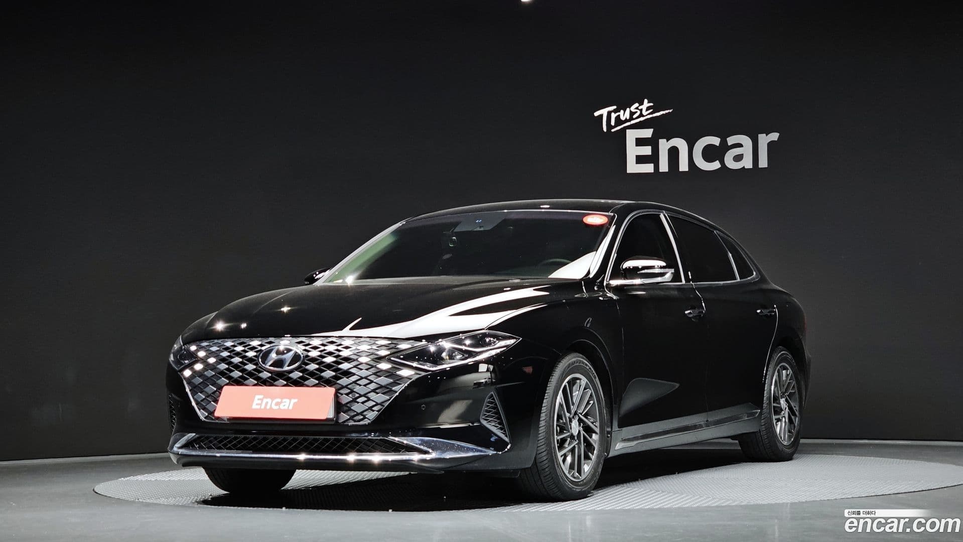 Main__Slider__Photo:Grandeur Hyundai 2022.9-0