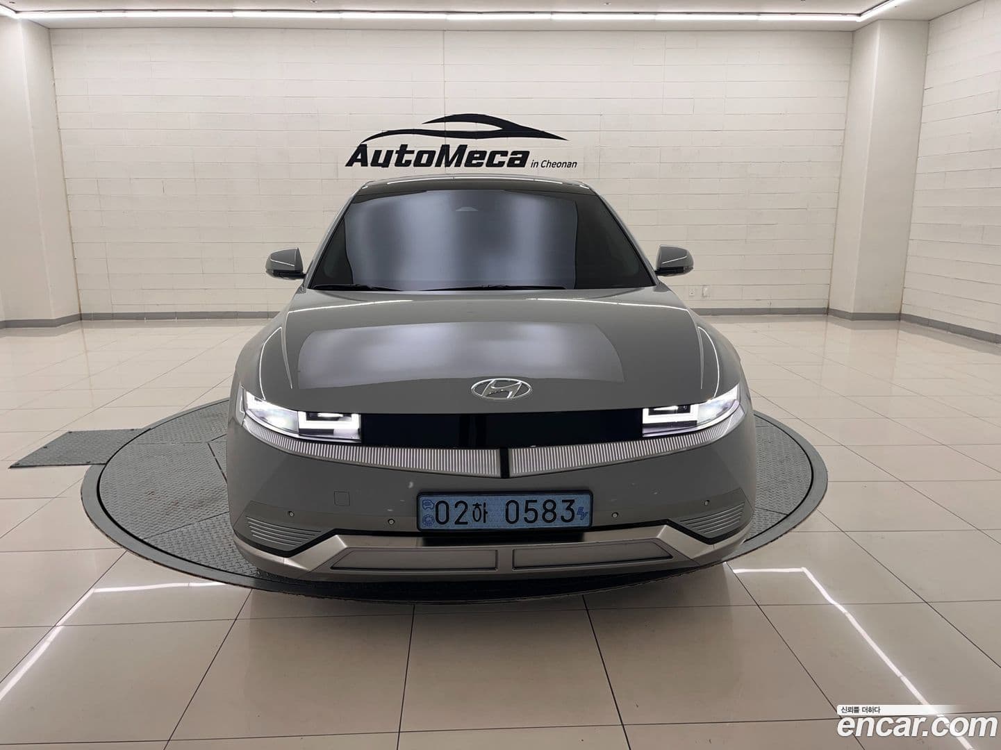 Main__Slider__Photo:Ioniq5 Hyundai 2021.10-0