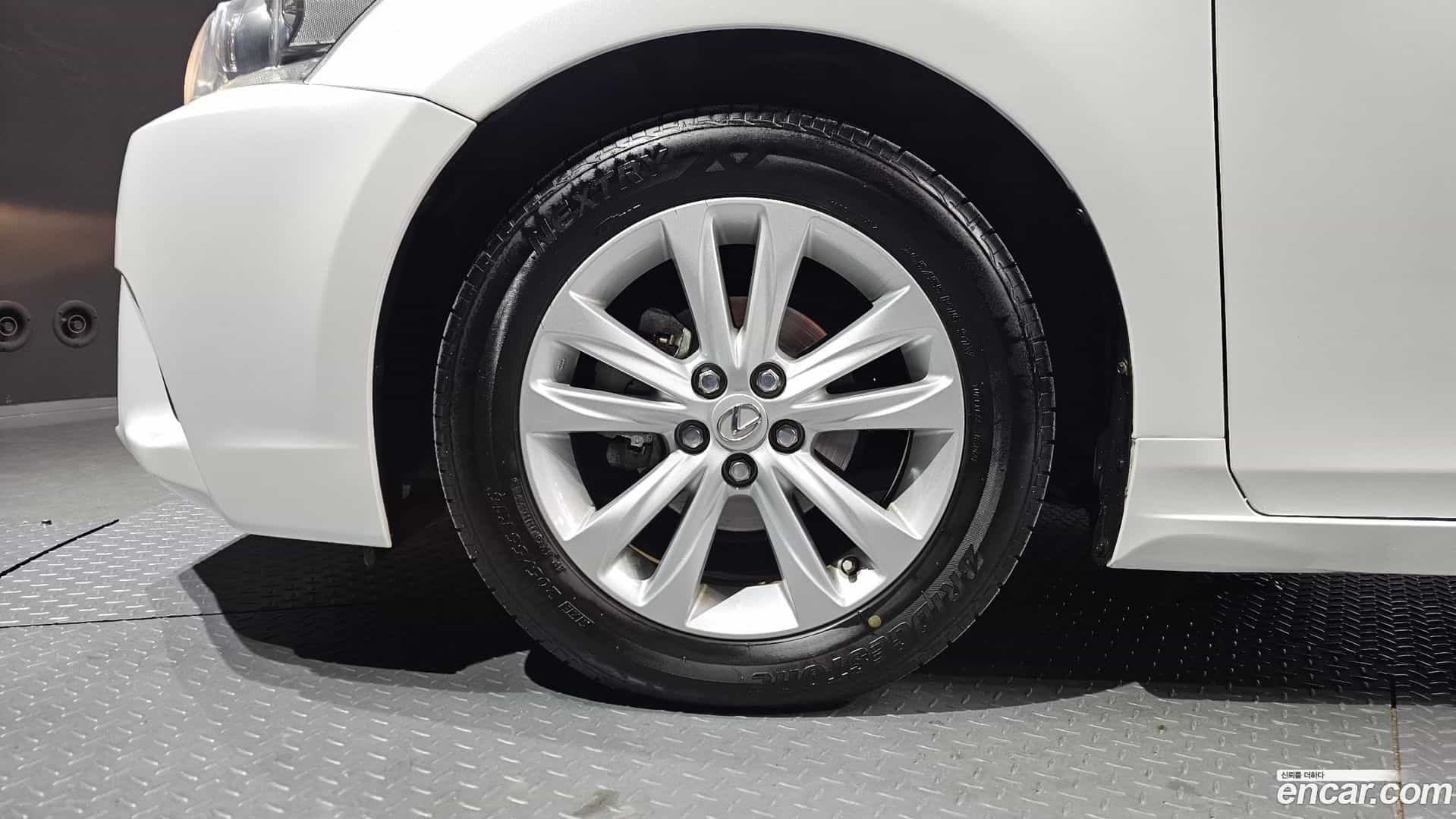 CT200h Lexus 2016.8-OUTER-005