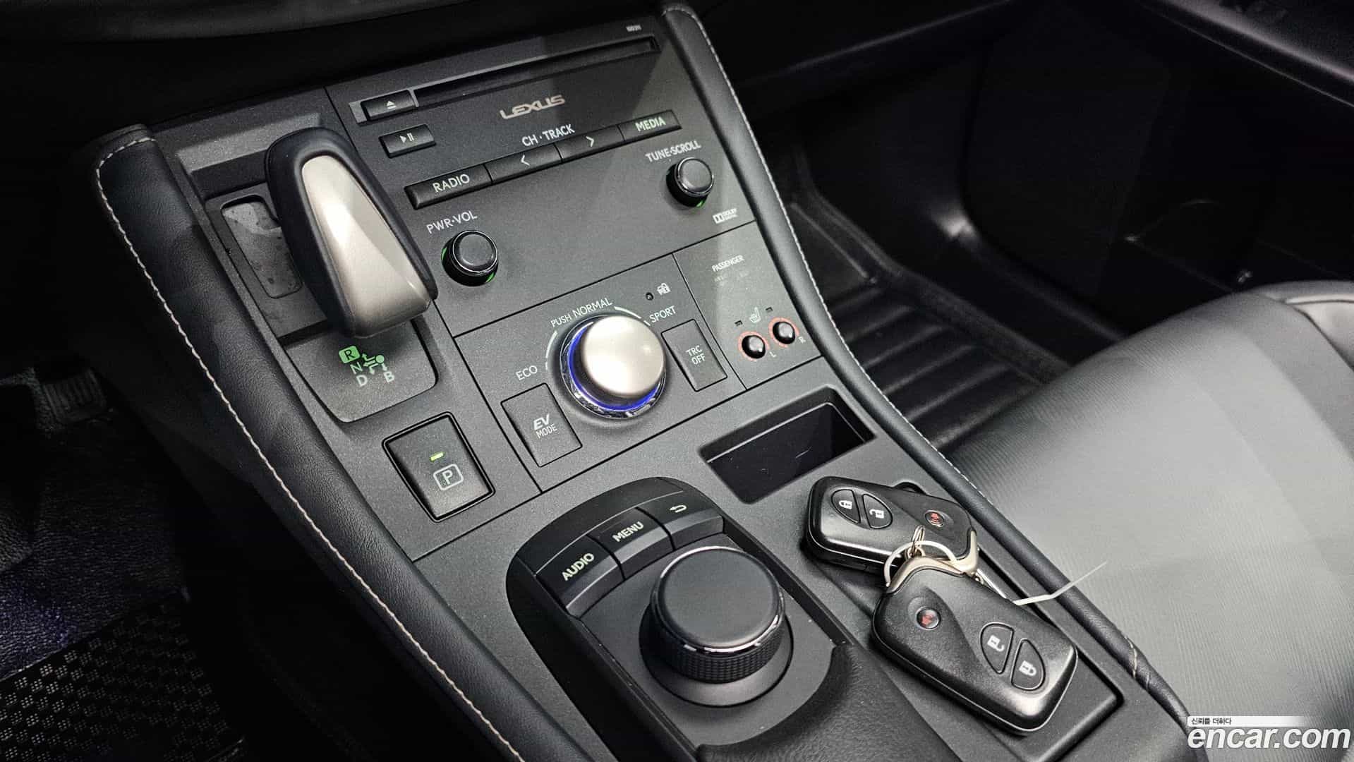 CT200h Lexus 2016.8-INNER-009