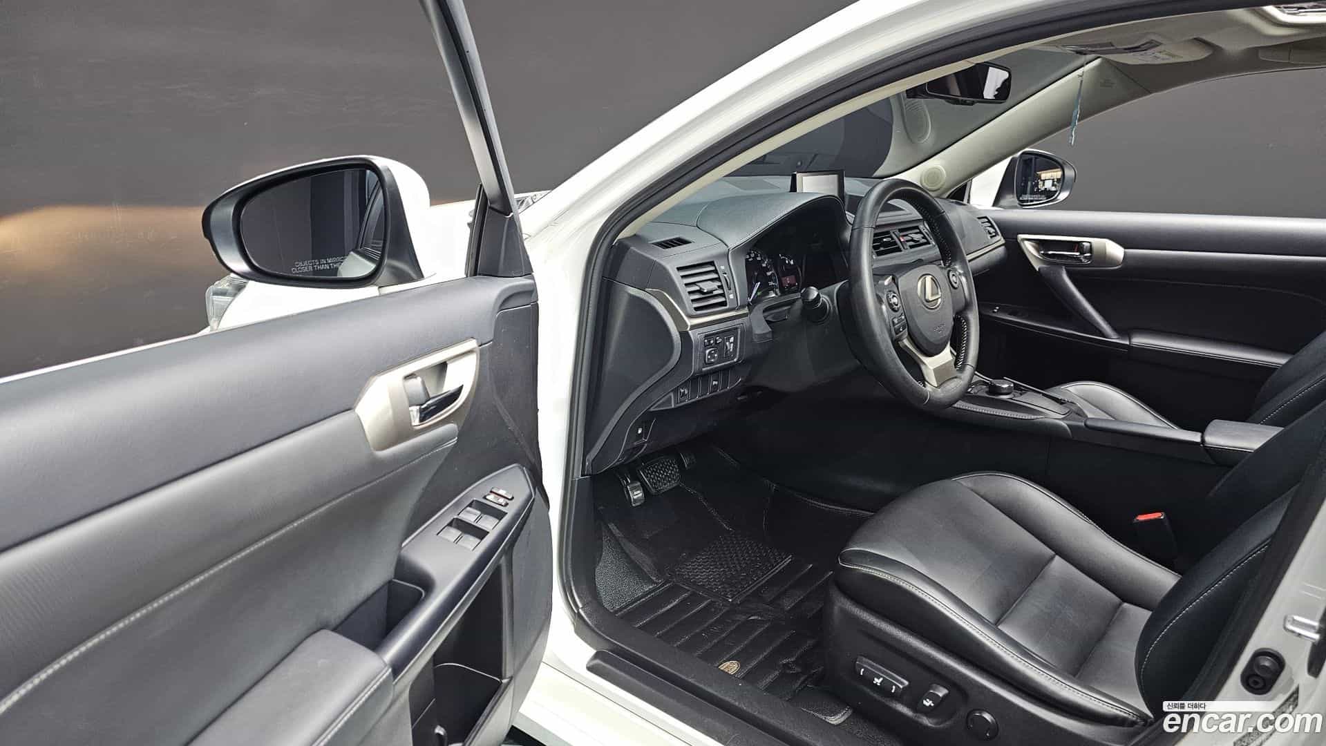 CT200h Lexus 2016.8-OPTION-015